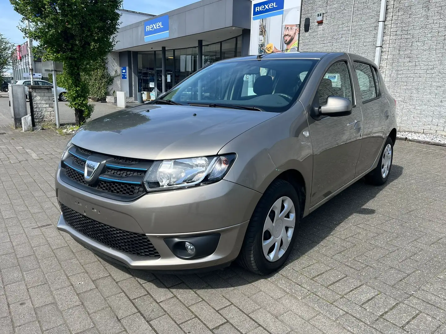 Dacia Sandero 0.9 TCe Laureate Bej - 1