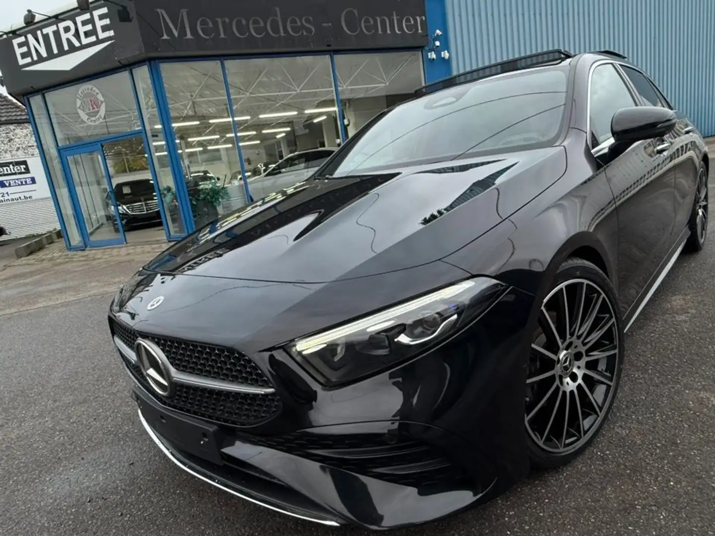 Mercedes-Benz A 200 D 8G-DCT * PACK AMG * PANORAMIQUE * MEMOIRE *FULL! Noir - 1