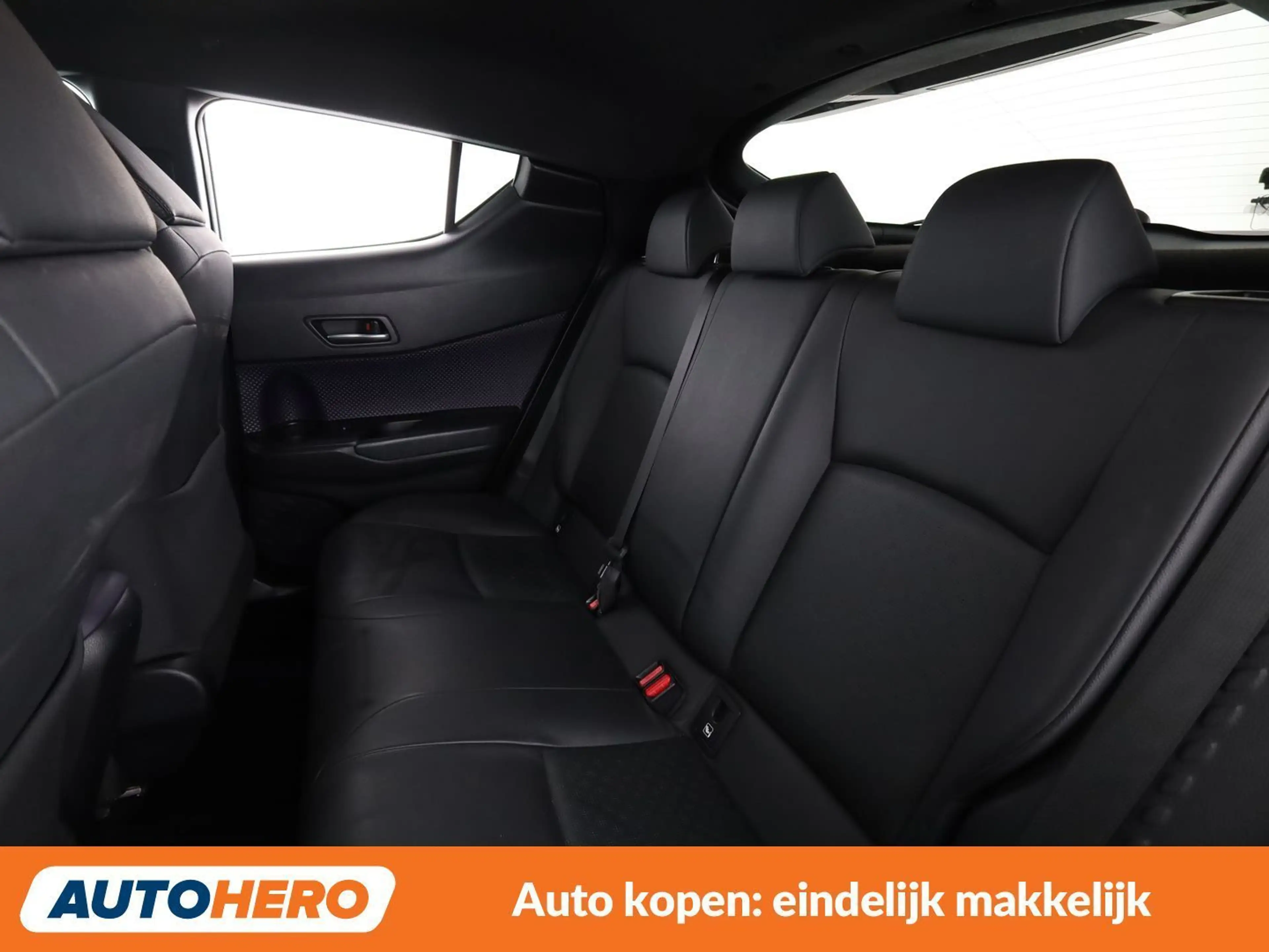 Toyota C-HR 1.8 Hybrid Style — photo 14