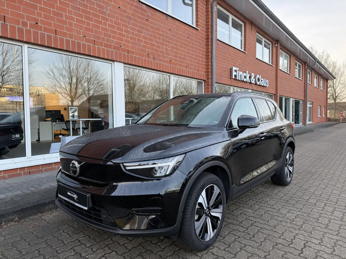 Volvo XC40 Recharge Plus KAMERA AHK ACC STANDHZ Schwarz - 2