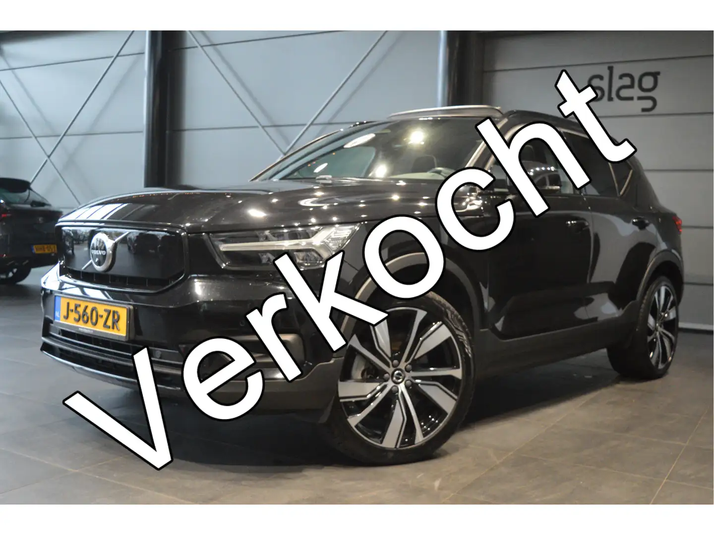 Volvo XC40 Recharge P8 AWD R-Design pano Harman Kardon 20 inc Noir - 1