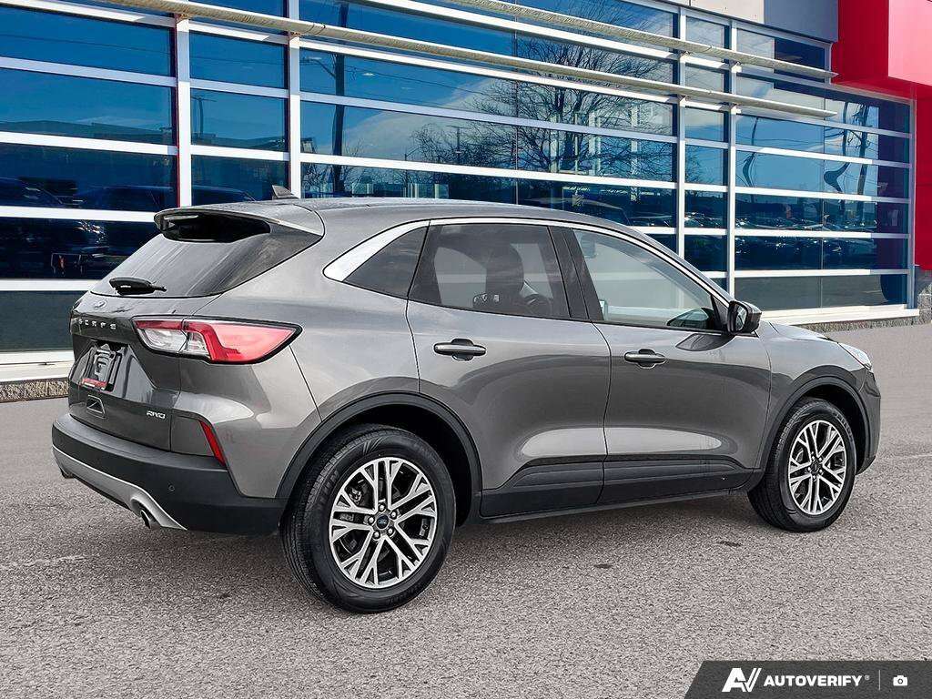 2022 Ford Escape SEL | Clean CarFax | Navigation | Heated Seats and — снимка 1