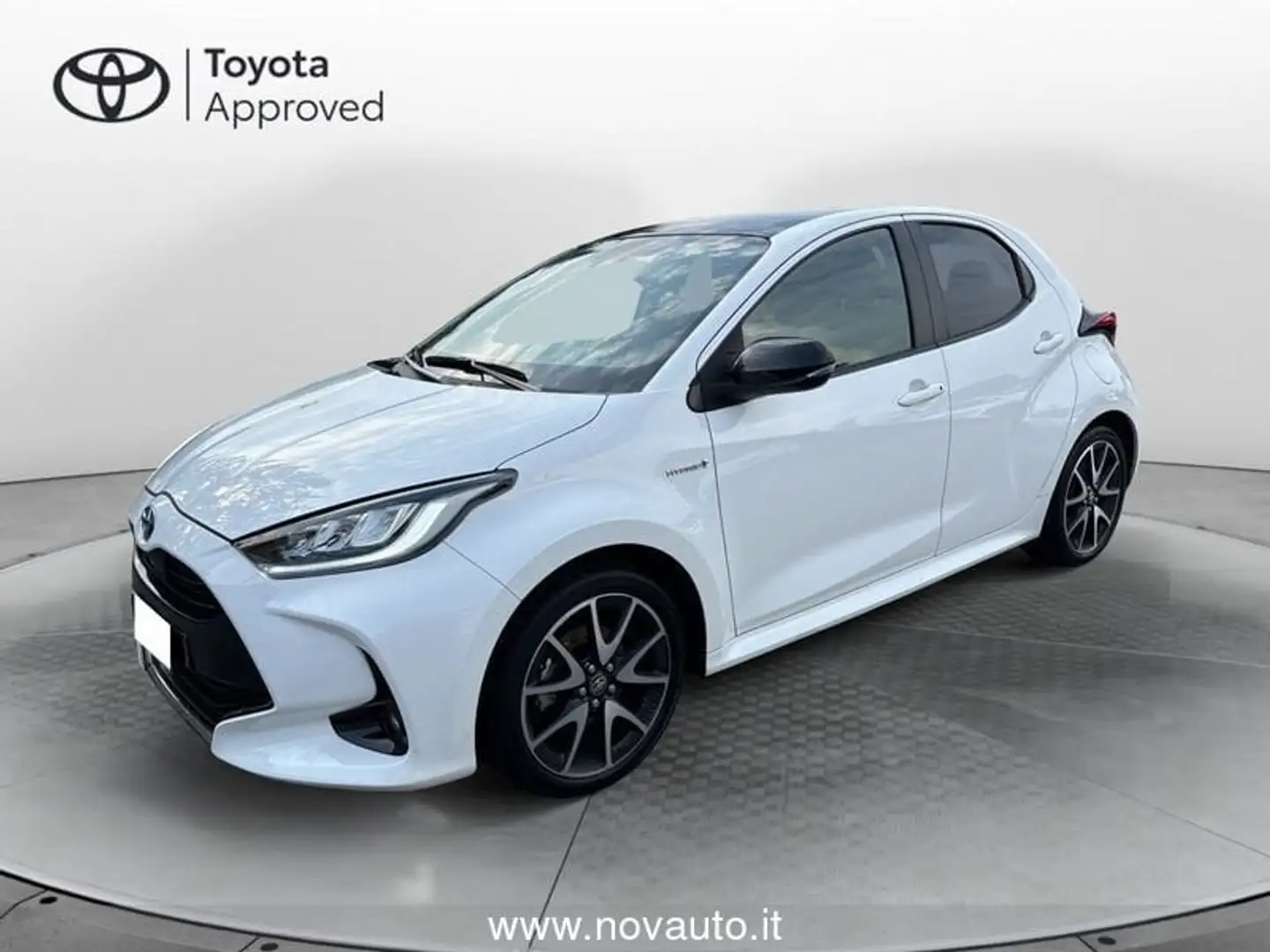 Toyota Yaris 1.5 Hybrid 5 porte Lounge - 1