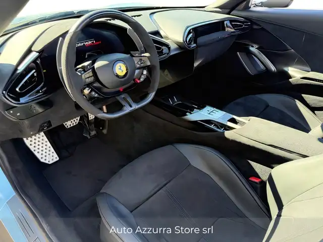 Ferrari 12cilindri view 8
