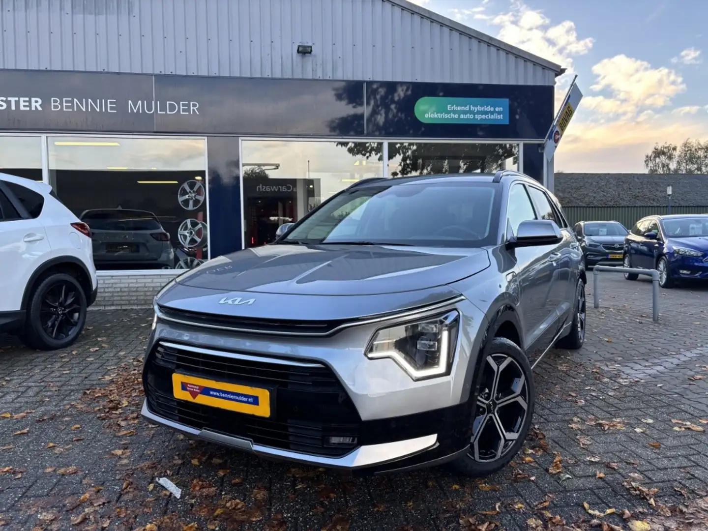 Kia Niro 1.6 GDi PHEV Executive Line LED / HEAD-UP / LEDER Grijs - 1