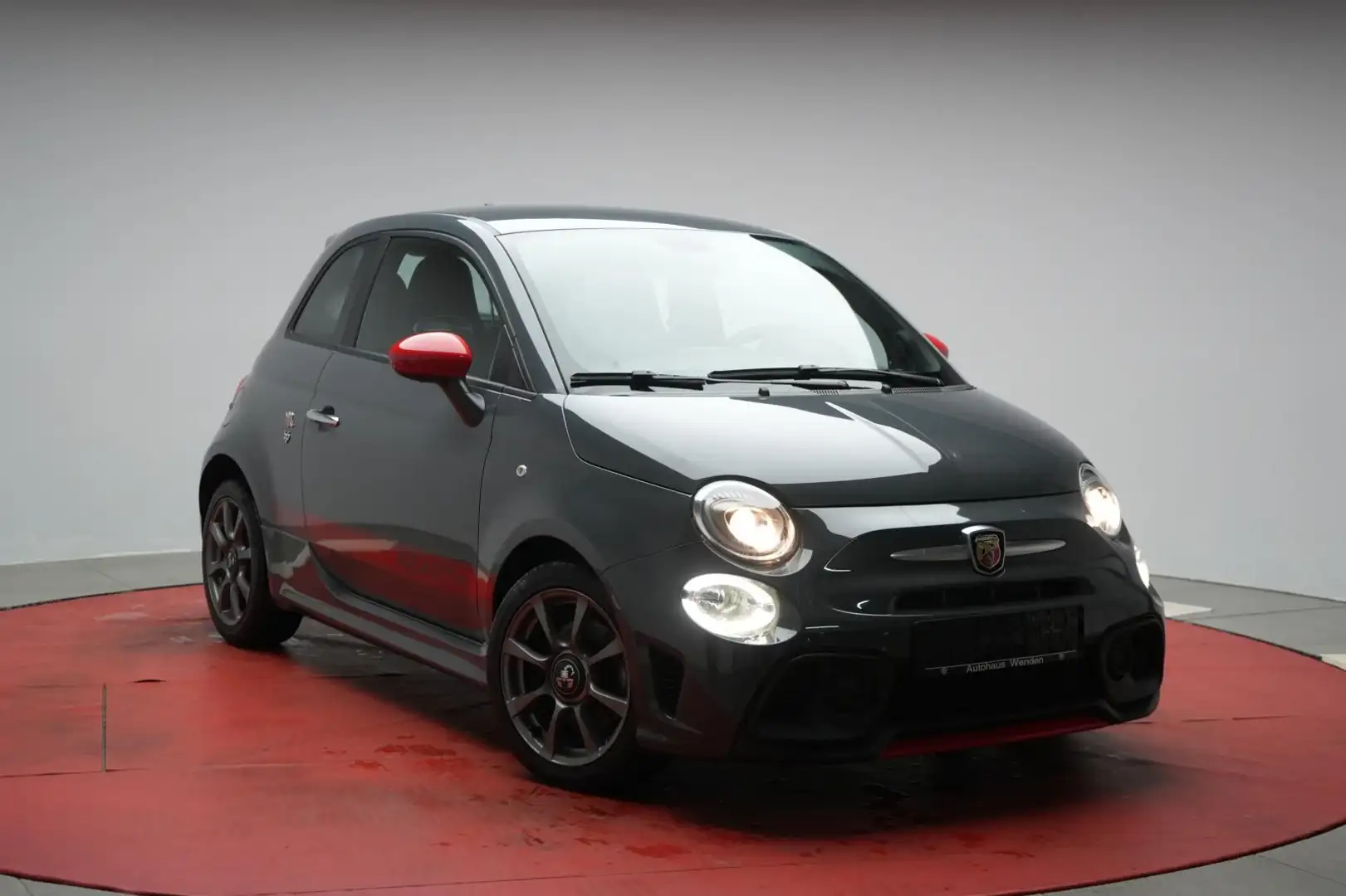 Abarth 595 1,4 T-Jet 16V APP Connect Grau - 1