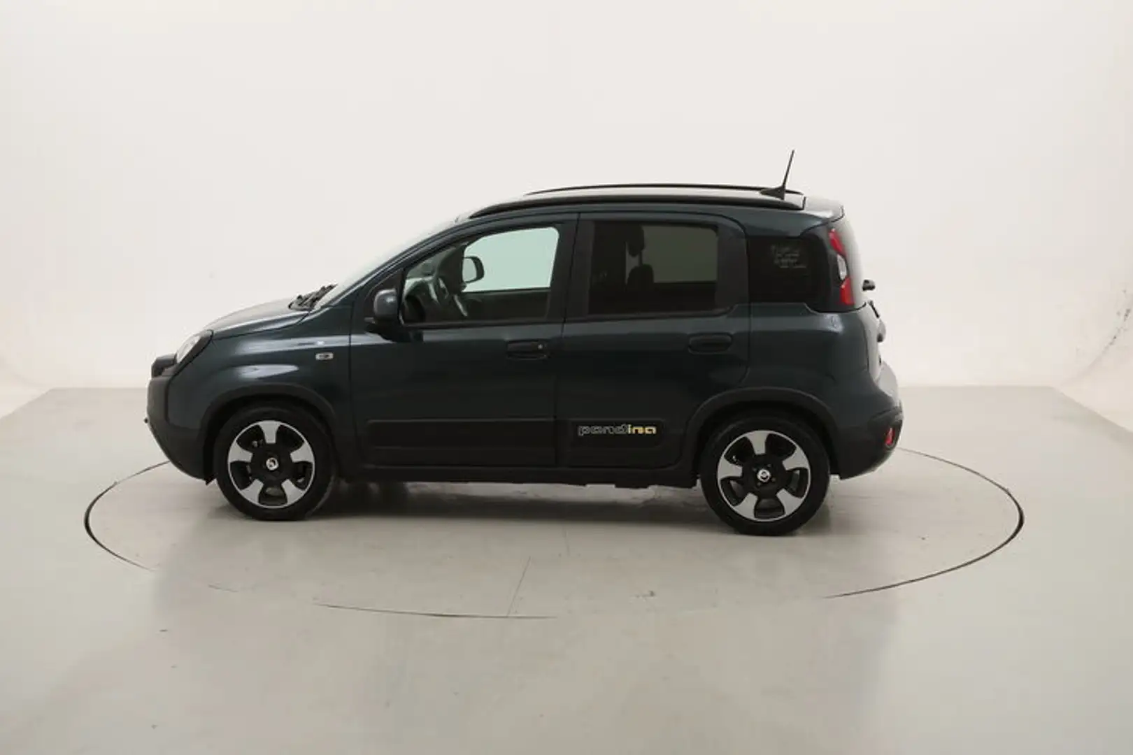 Fiat Panda Hybrid Pandina Cross 1.0 Mild Hybrid 70CV Vert - 2