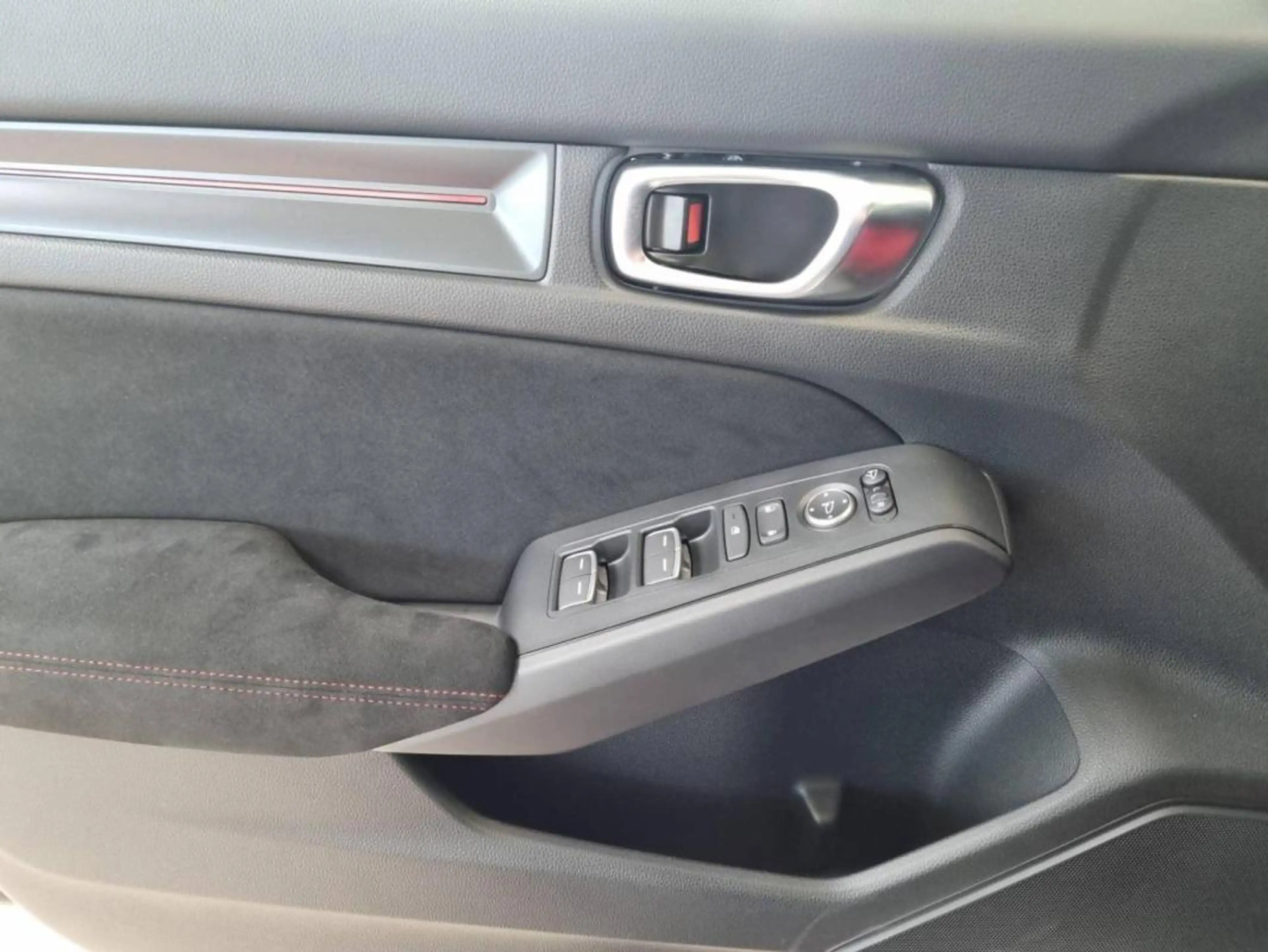Honda Civic 2.0 i-VTEC 329ch Type R — photo 14