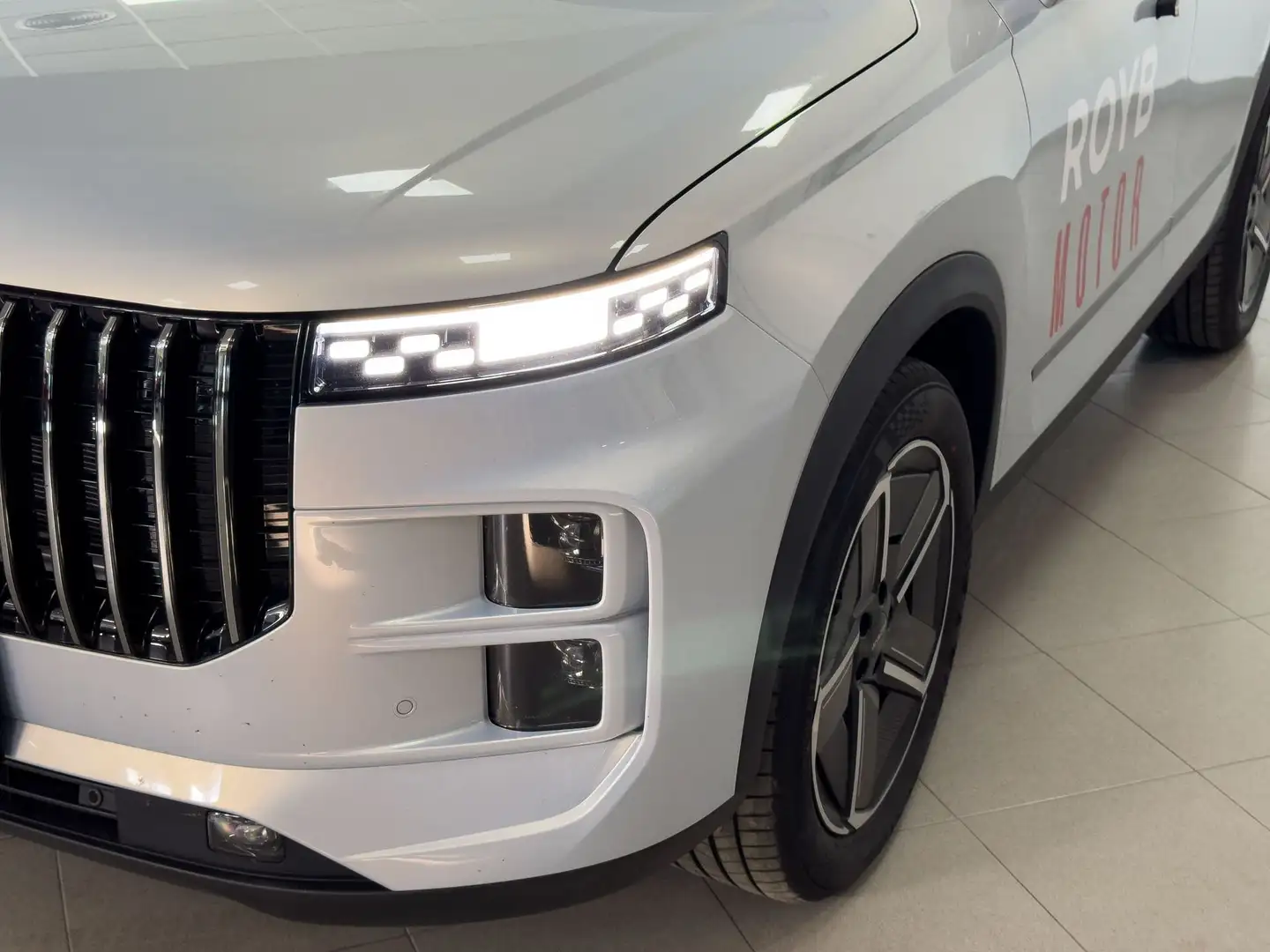 Jaecoo J7 1.6 Exclusive 4x4 Šedá - 2