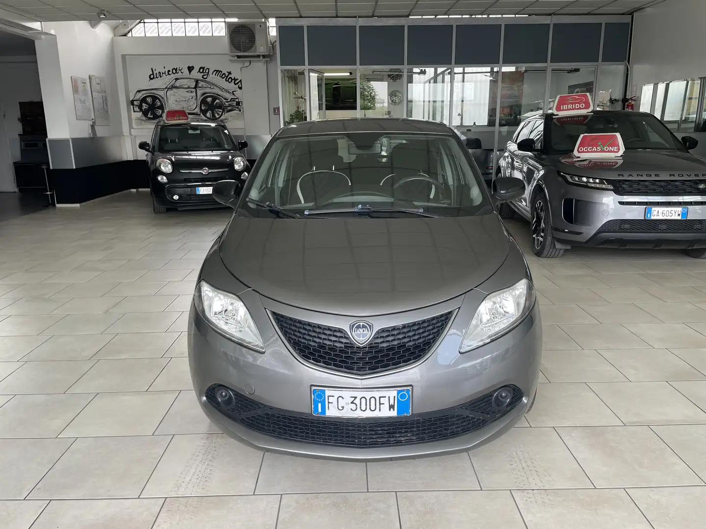 Lancia Ypsilon 1.2  Elefantino 69cv - Sensori - Nessun vincolo - Grijs - 1