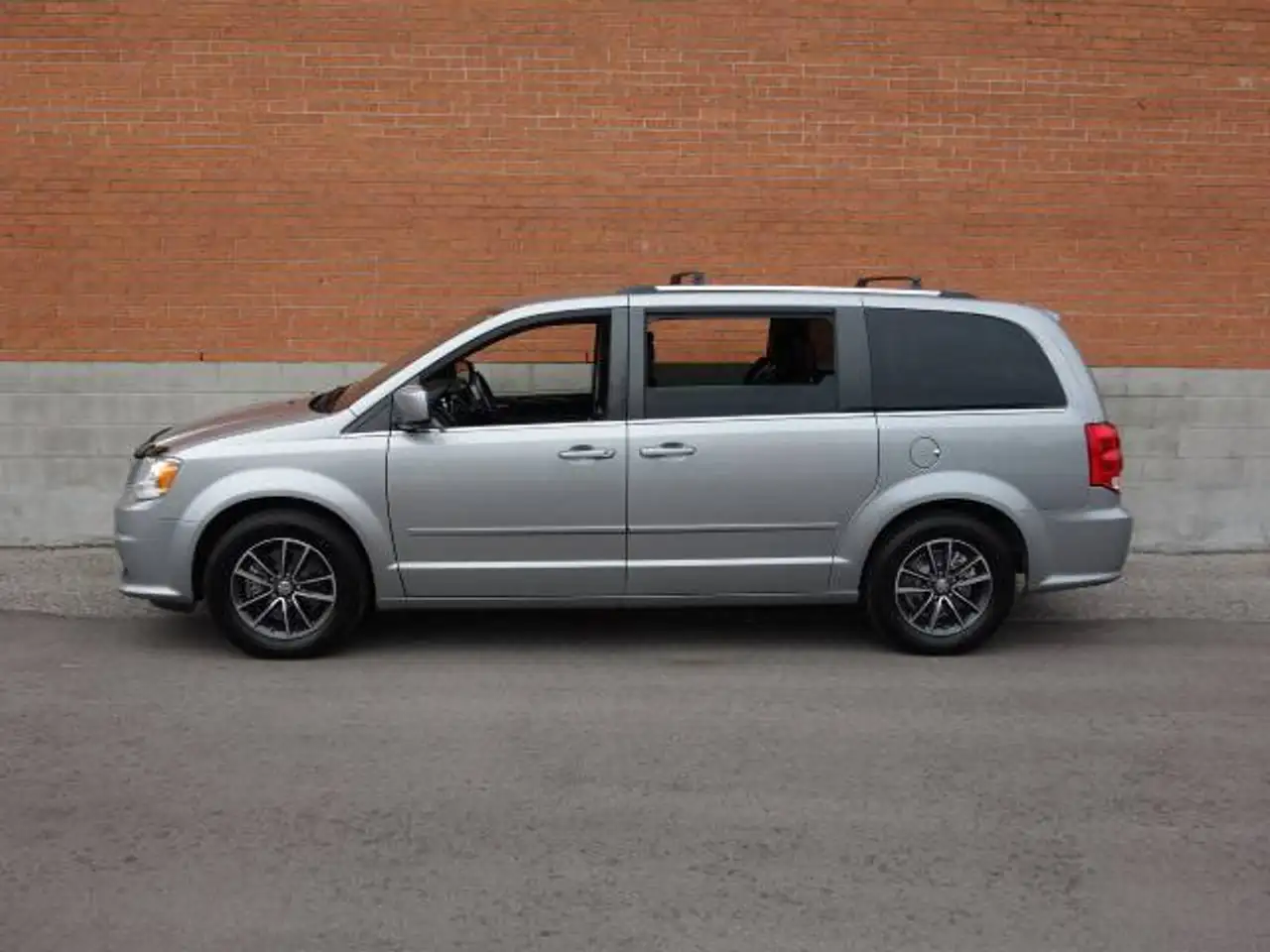 Dodge Grand Caravan fotografie Dodge Grand Caravan