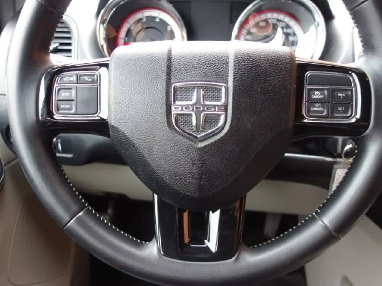 Dodge Grand Caravan fotografie Dodge Grand Caravan