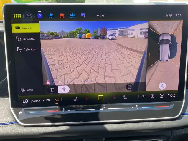 Volkswagen Tiguan view 23
