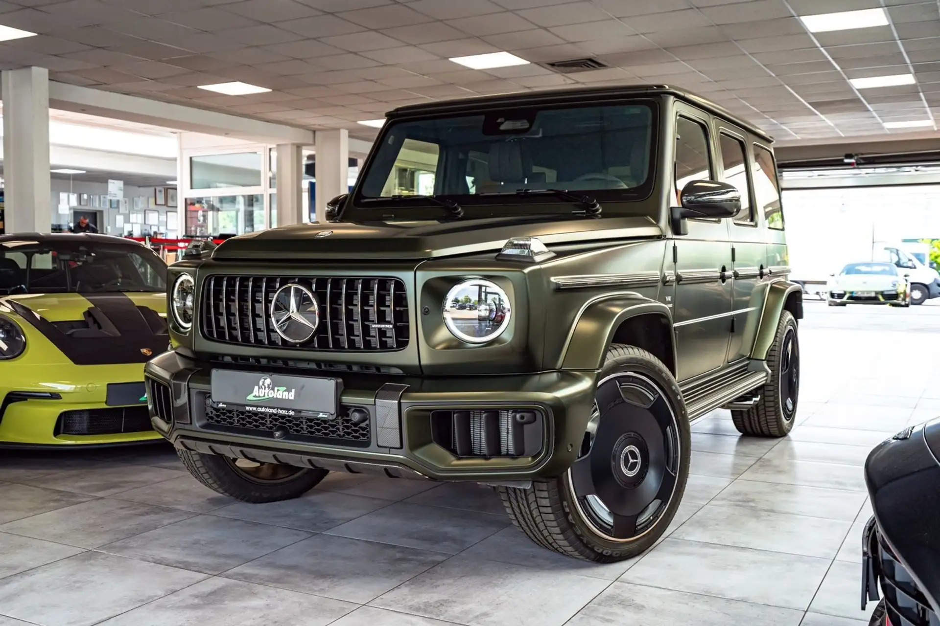 벤츠 G-Class G 63 AMG 2026 건메탈 사진 1