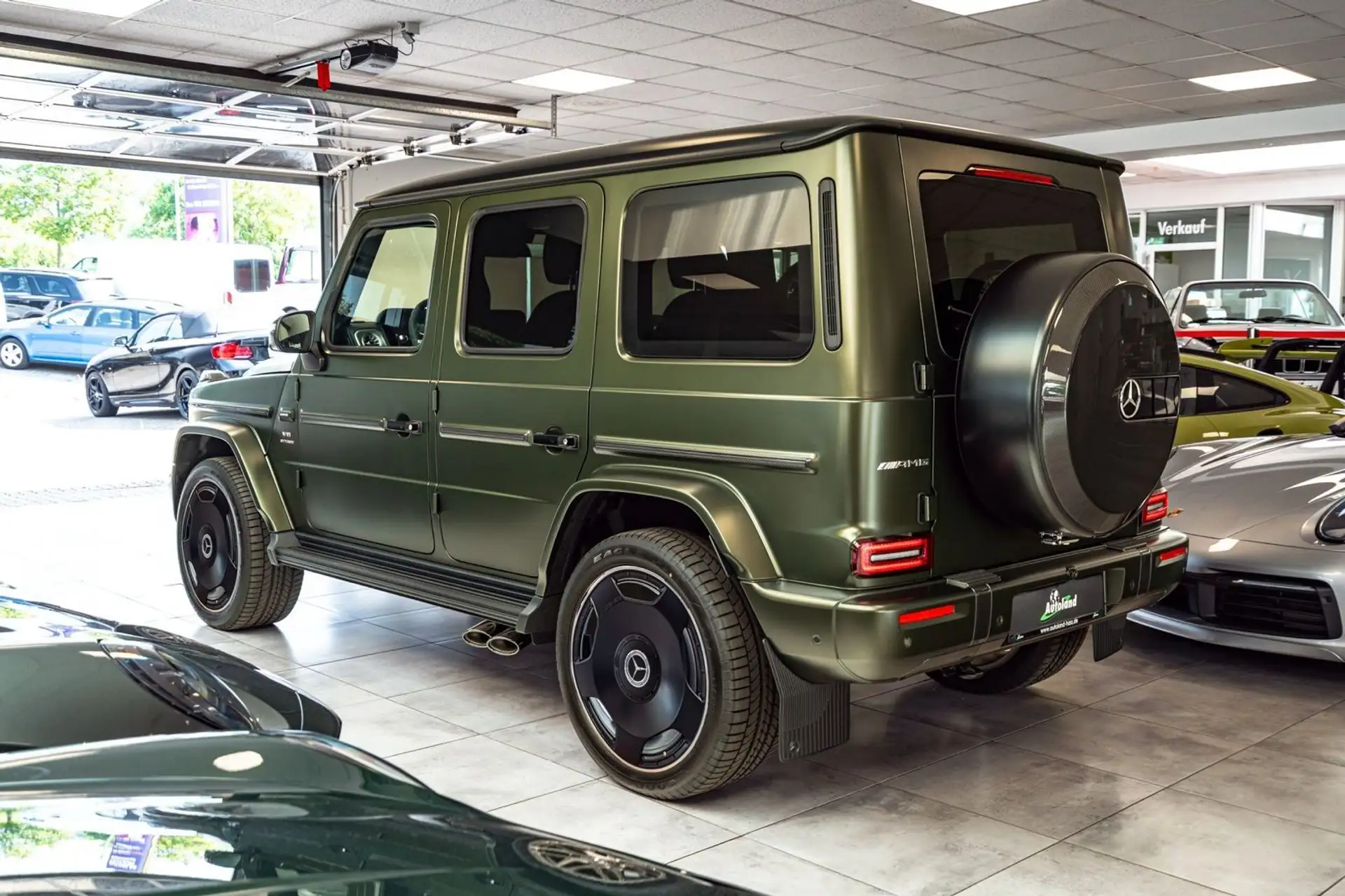 벤츠 G-Class G 63 AMG 2026 건메탈 사진 4
