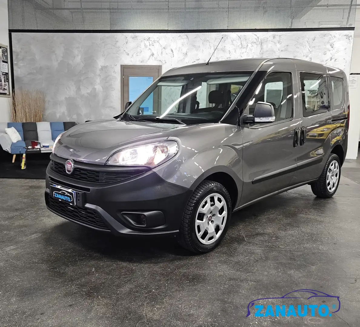 Fiat Doblo 1.4 16v 95cv Autocarro 5P. *PREZZO+IVA* No clima! Gris - 1