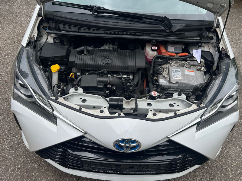 Toyota Yaris Hybrid Team D 1.Hd. Scheckheft unffrei NR — photo 4