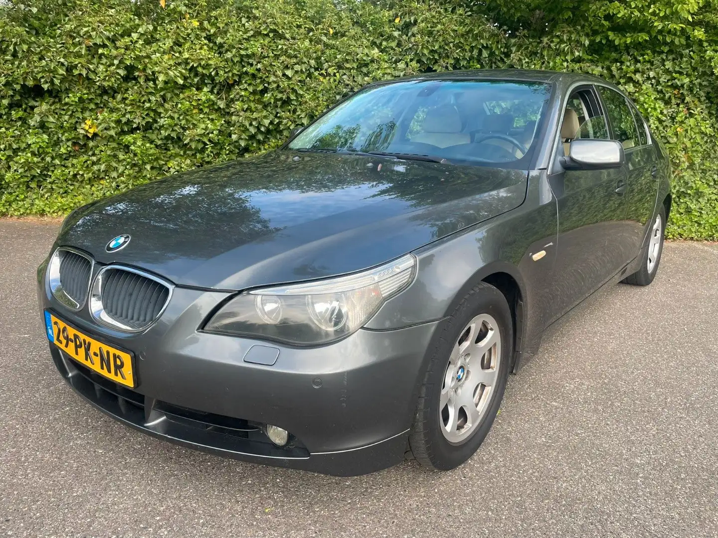 BMW 525 i Executive - 1
