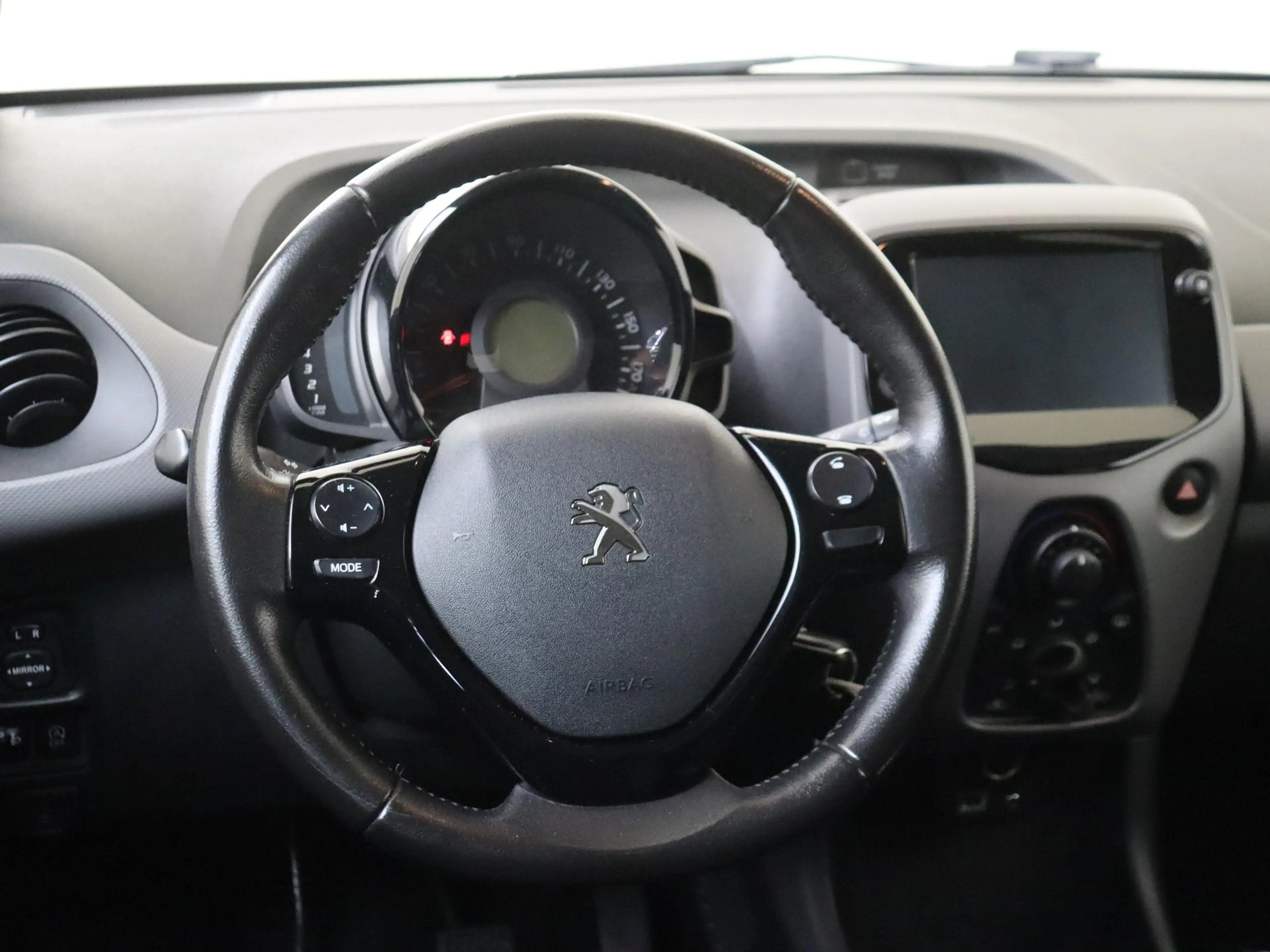 Peugeot 108 1.0 e-VTi Active TOP! — photo 10