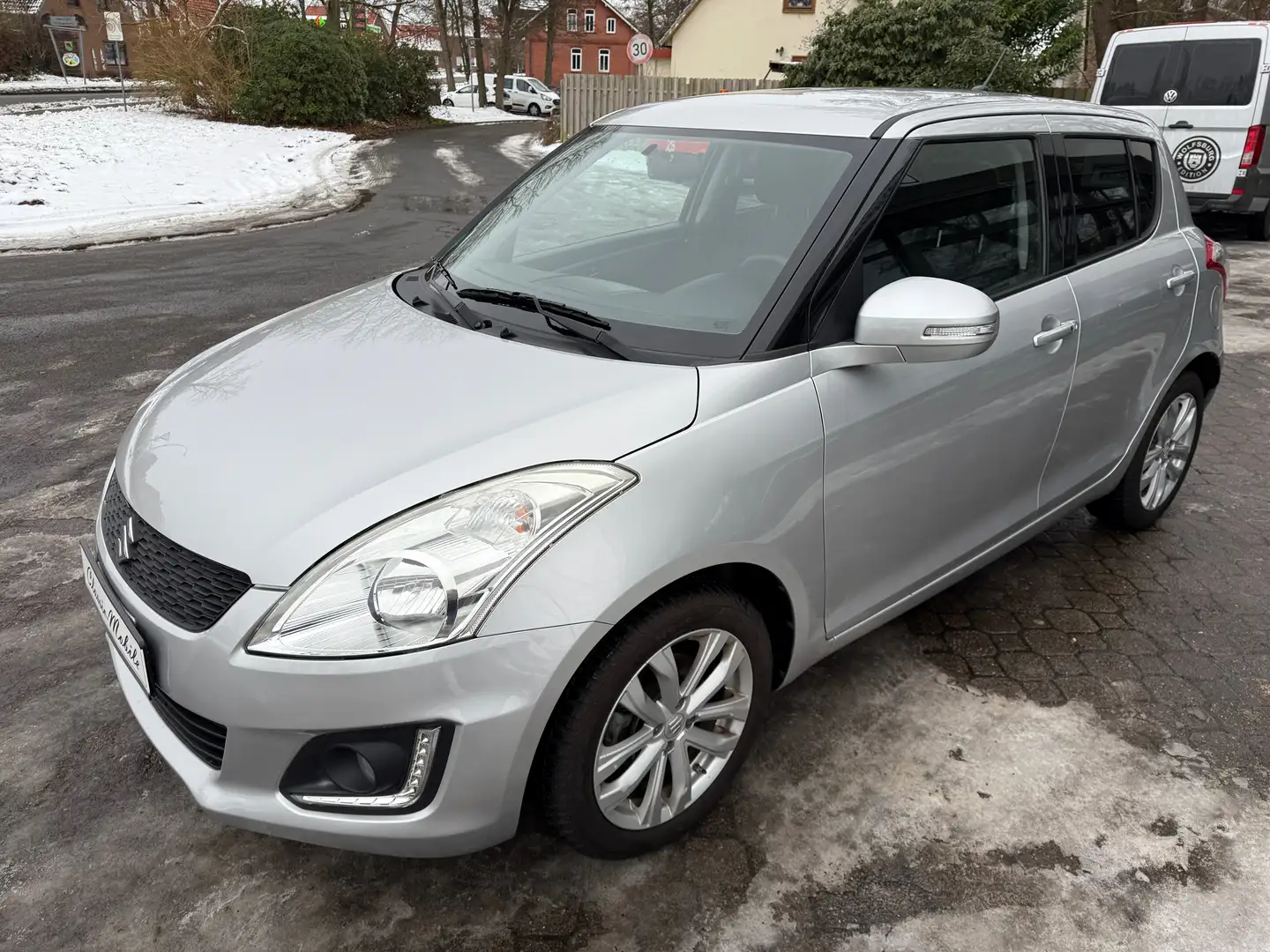 Suzuki Swift 1.2 Automatik Comfort *nur 8.850km!!!*1.Hand* Silber - 2