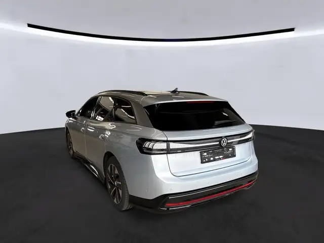Volkswagen Id.7 view 3