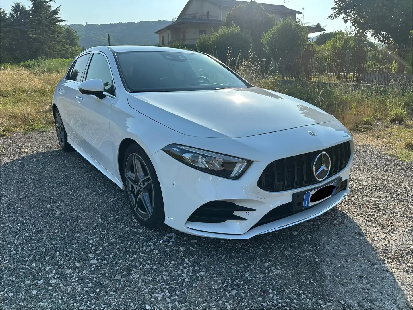 Mercedes-Benz A 180 A 180 d Premium AMG Blanc - 1