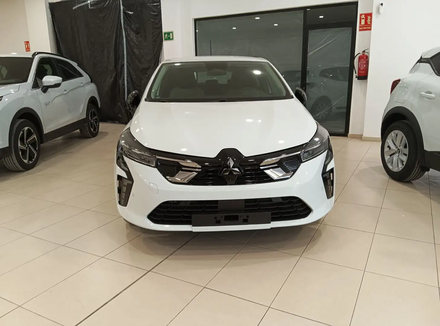 Mitsubishi Colt 100T Motion Blanco - 2