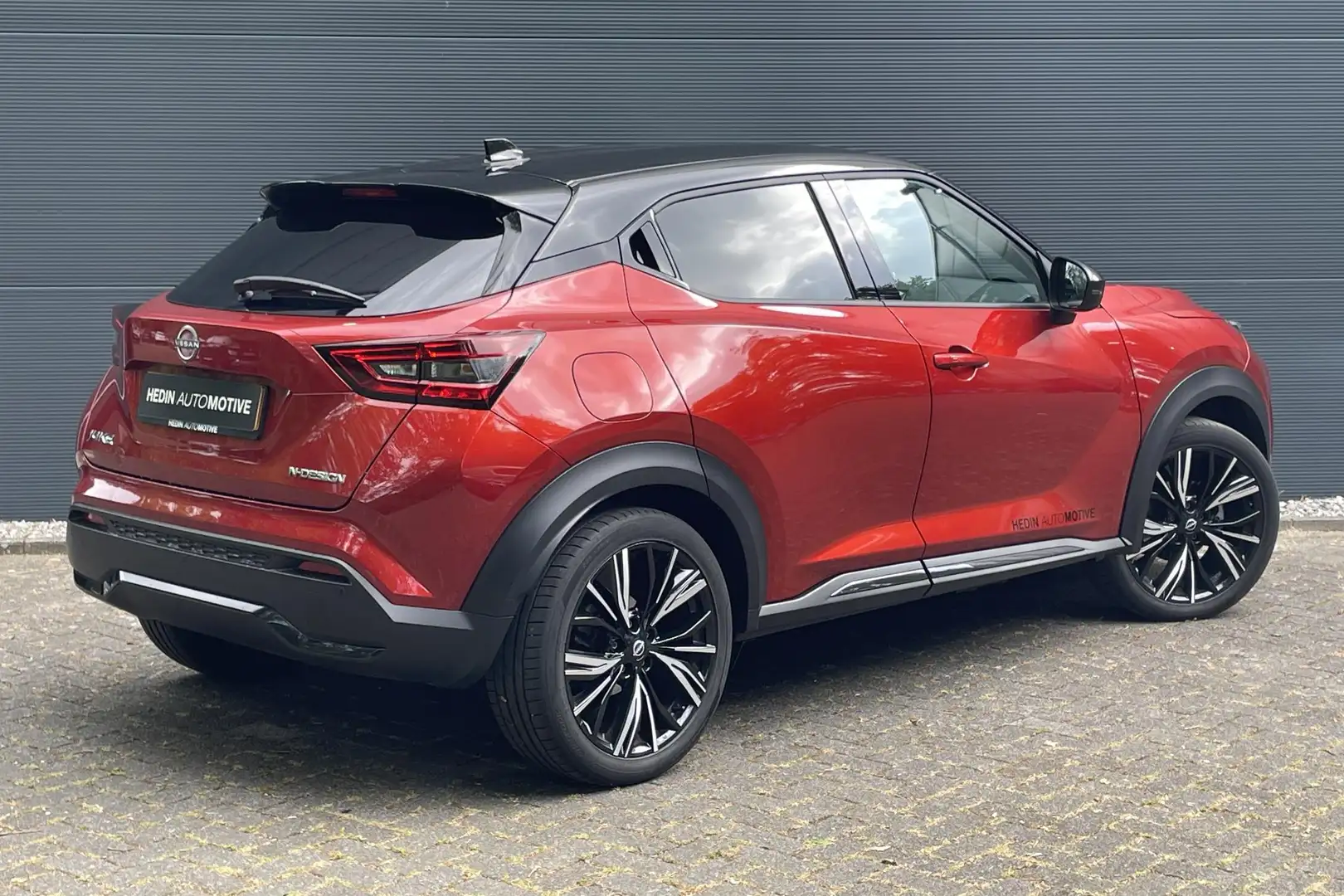 Nissan Juke 1.0 DIG-T N-Design | Navigatie | Camera | Cruise | Rood - 2