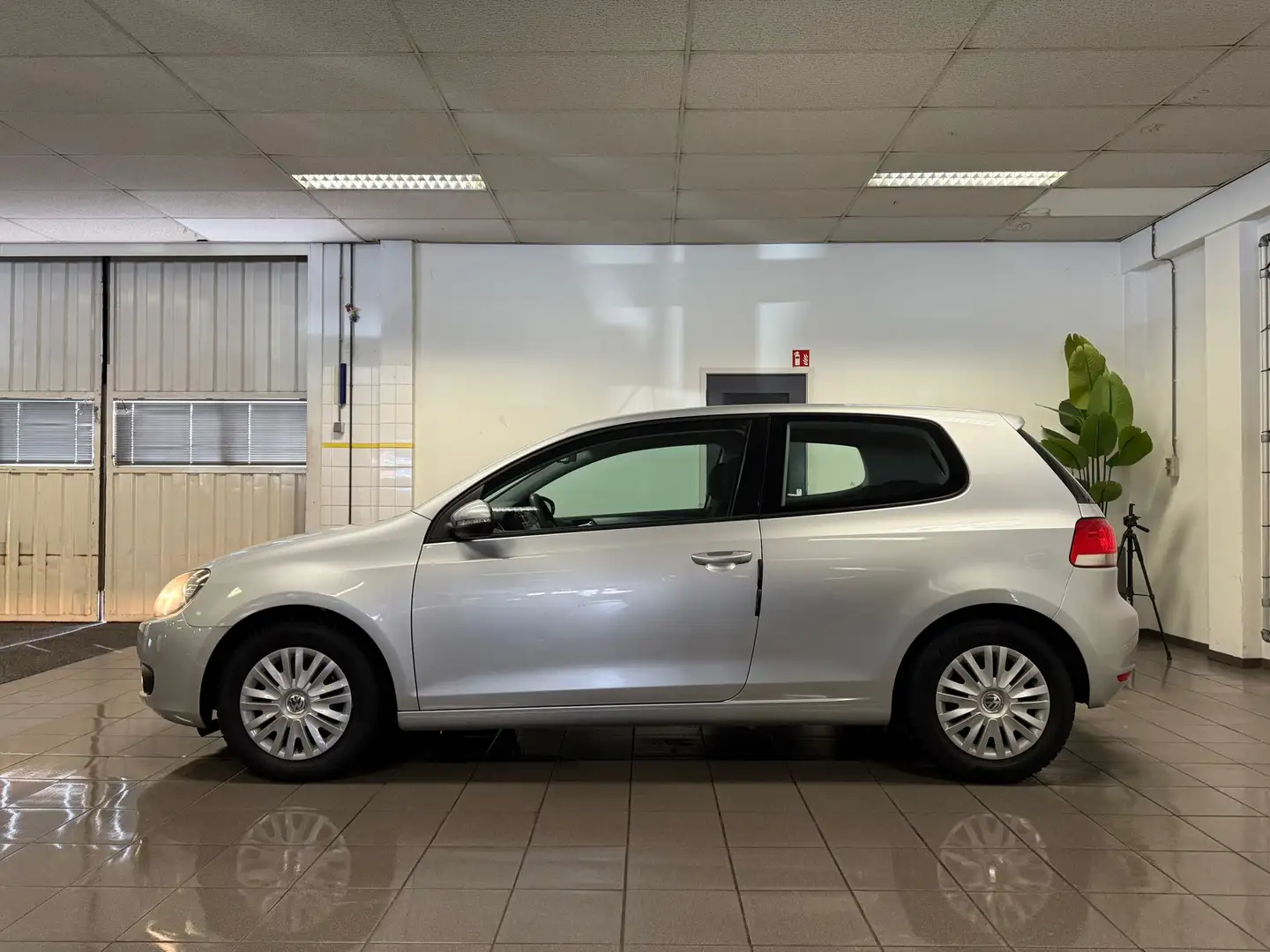 Volkswagen Golf 1.4 TSI * 1e Eig / Dealer onderhouden / Trekhaak / Grijs - 2