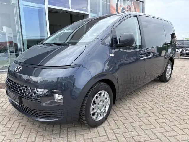 Hyundai STARIA Techno