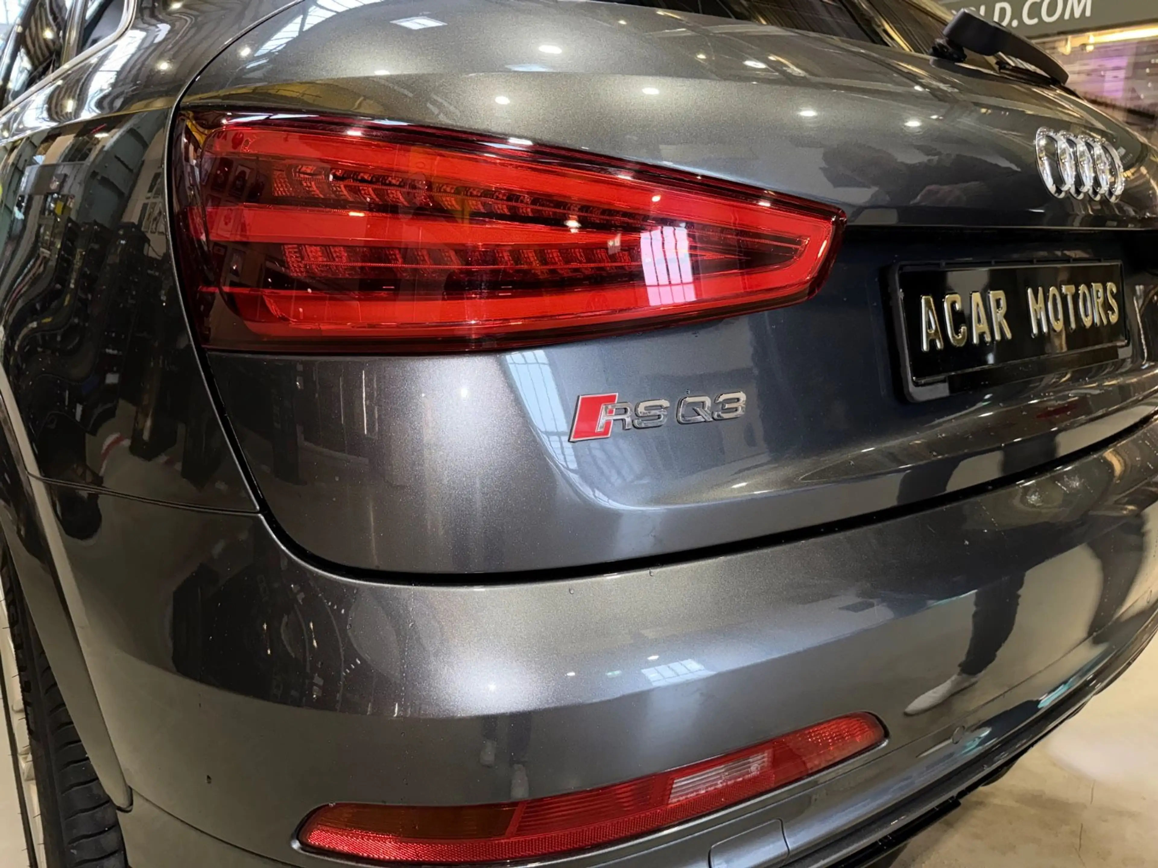 Audi RS Q3 RS Q3 2.5 TFSI quattro — photo 14