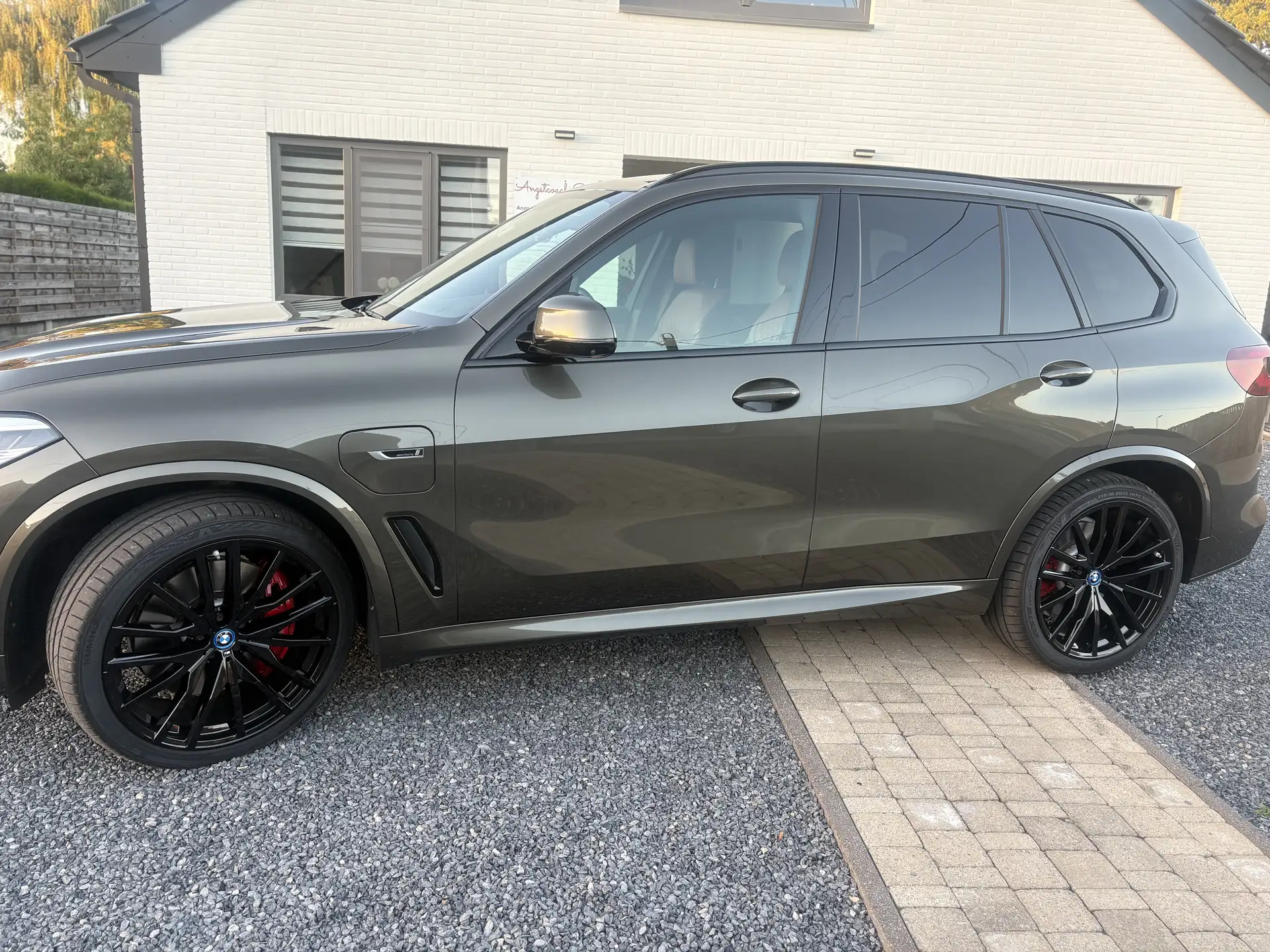 BMW X5 45e 2023 블랙 사진 7