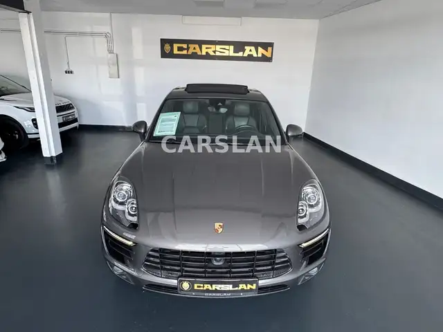 Porsche Macan view 6