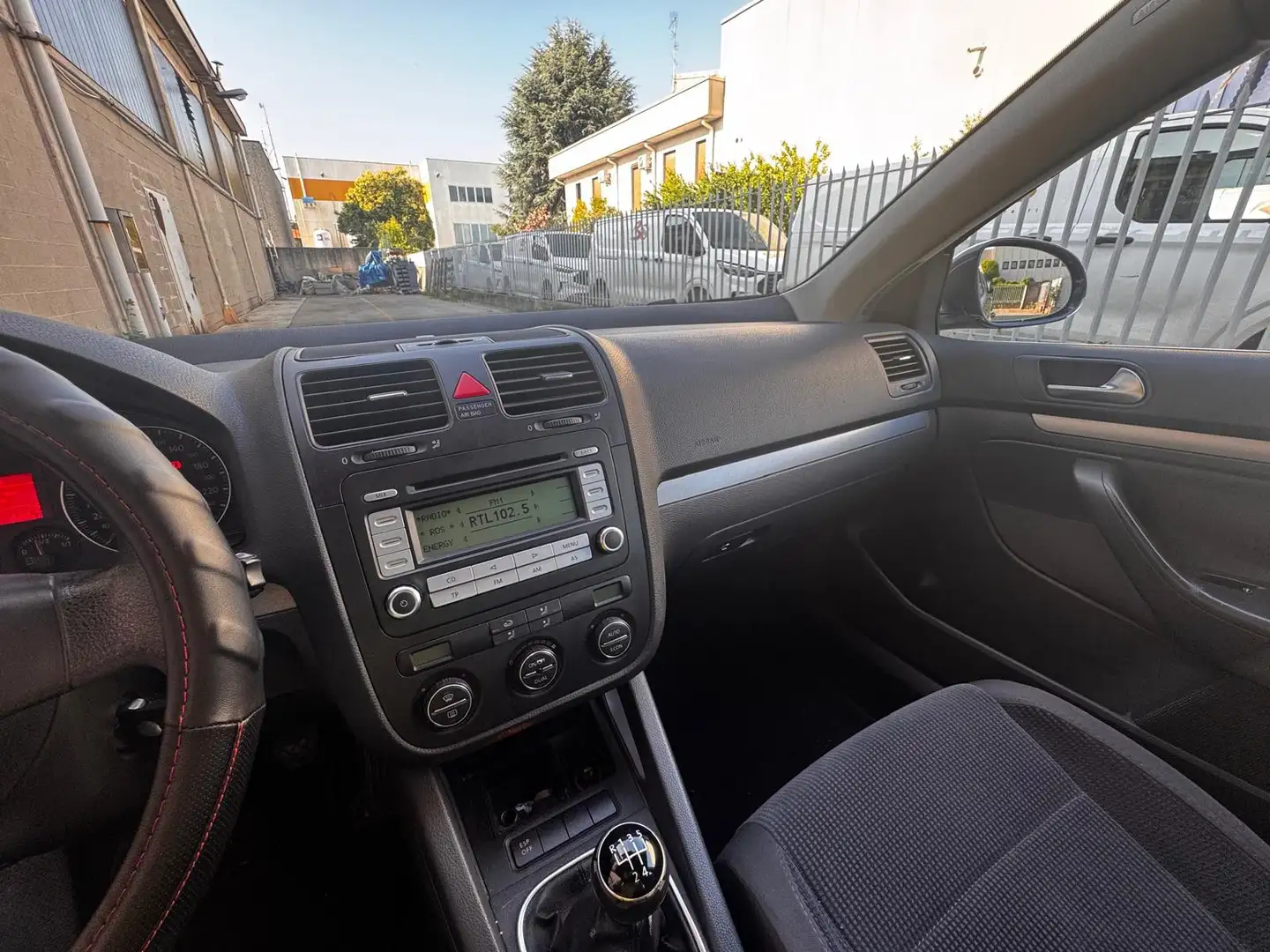 Volkswagen Jetta 1.6 Comfortline - 1
