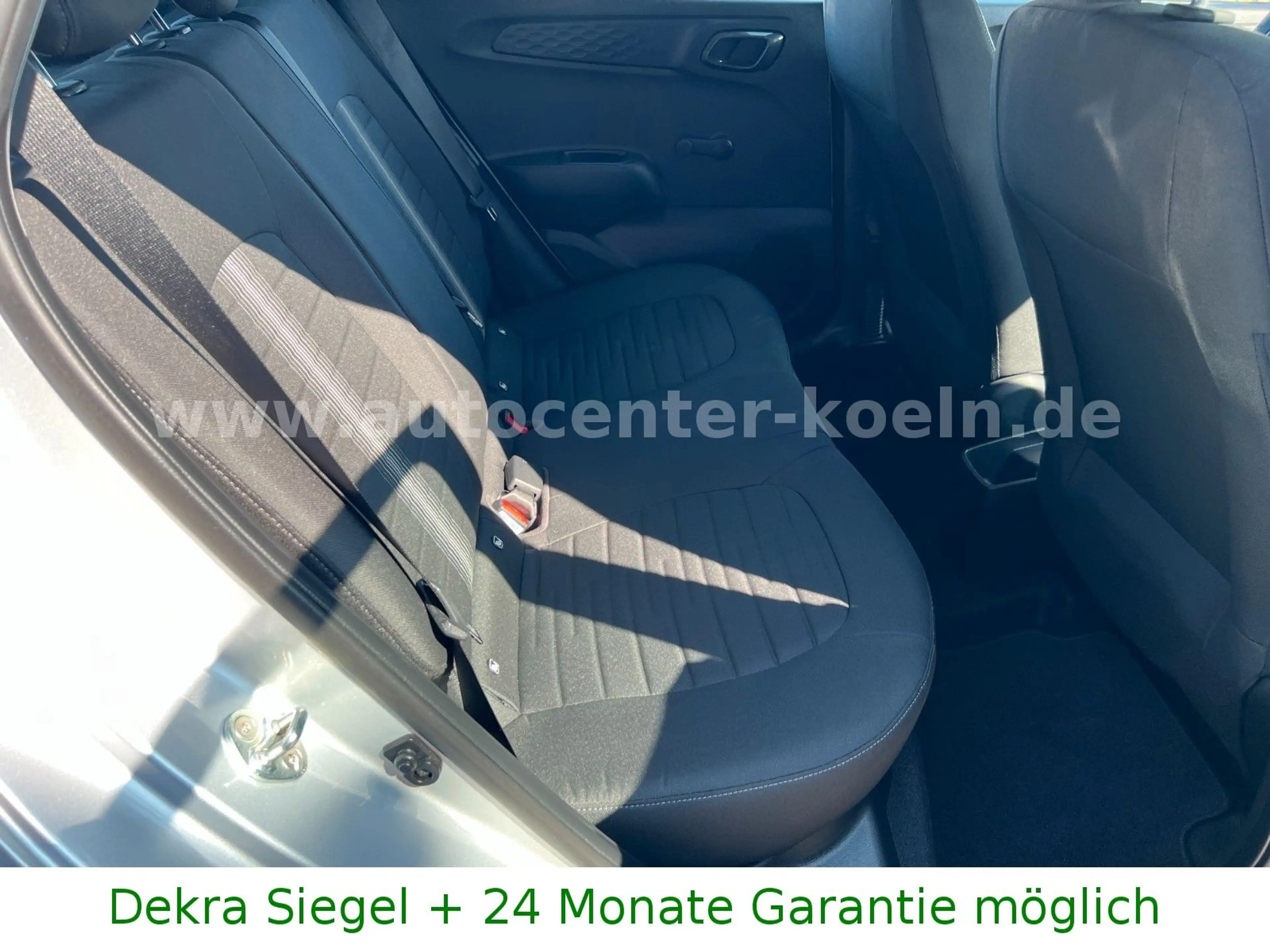 Hyundai i10 Trend 49kW.DAB.PDC.SHZ.AppLink.1-Hand.Euro6 — photo 14