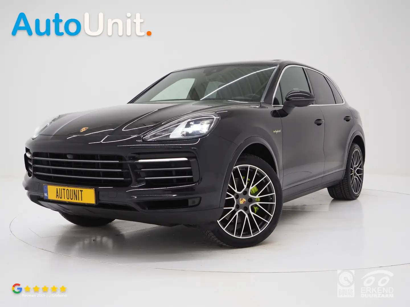 Porsche Cayenne 3.0 E-Hybrid | Panoramadak | Sport Chrono | 360 | Zwart - 1