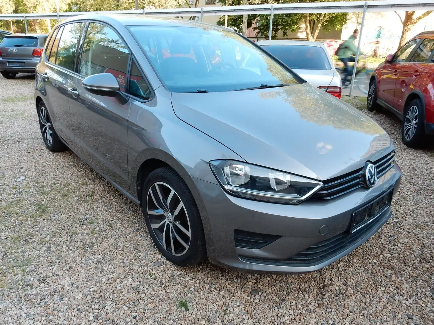Volkswagen Golf Sportsvan VII Trendline BMT/Start-Stopp Gris - 1