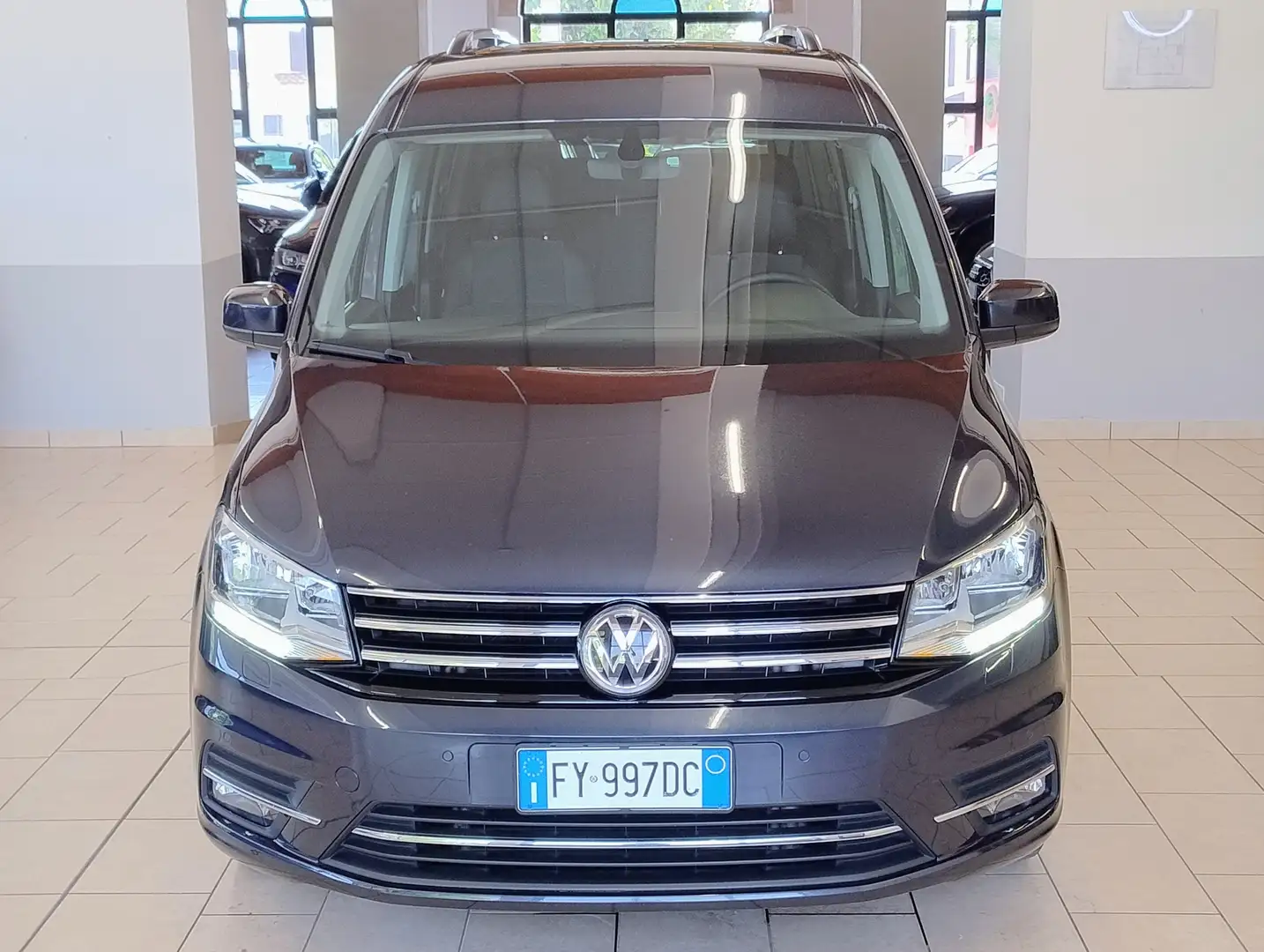 Volkswagen Caddy MAXI 2.0TDI Highline 7posti ALCANTARA CAMERA Grijs - 2