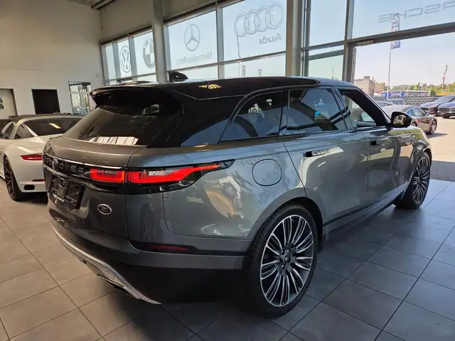 Land Rover Range Rover Velar view 6