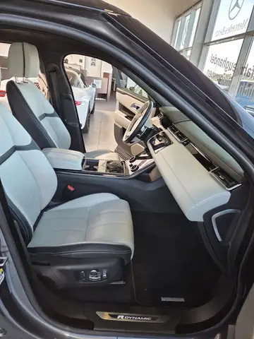 Land Rover Range Rover Velar view 9