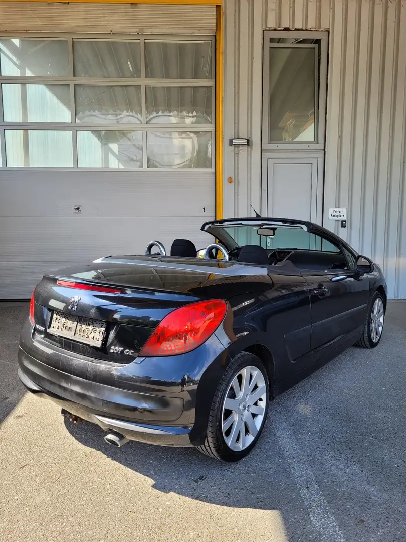 Peugeot 207 CC Active 1,6 HDi 110 Schwarz - 2