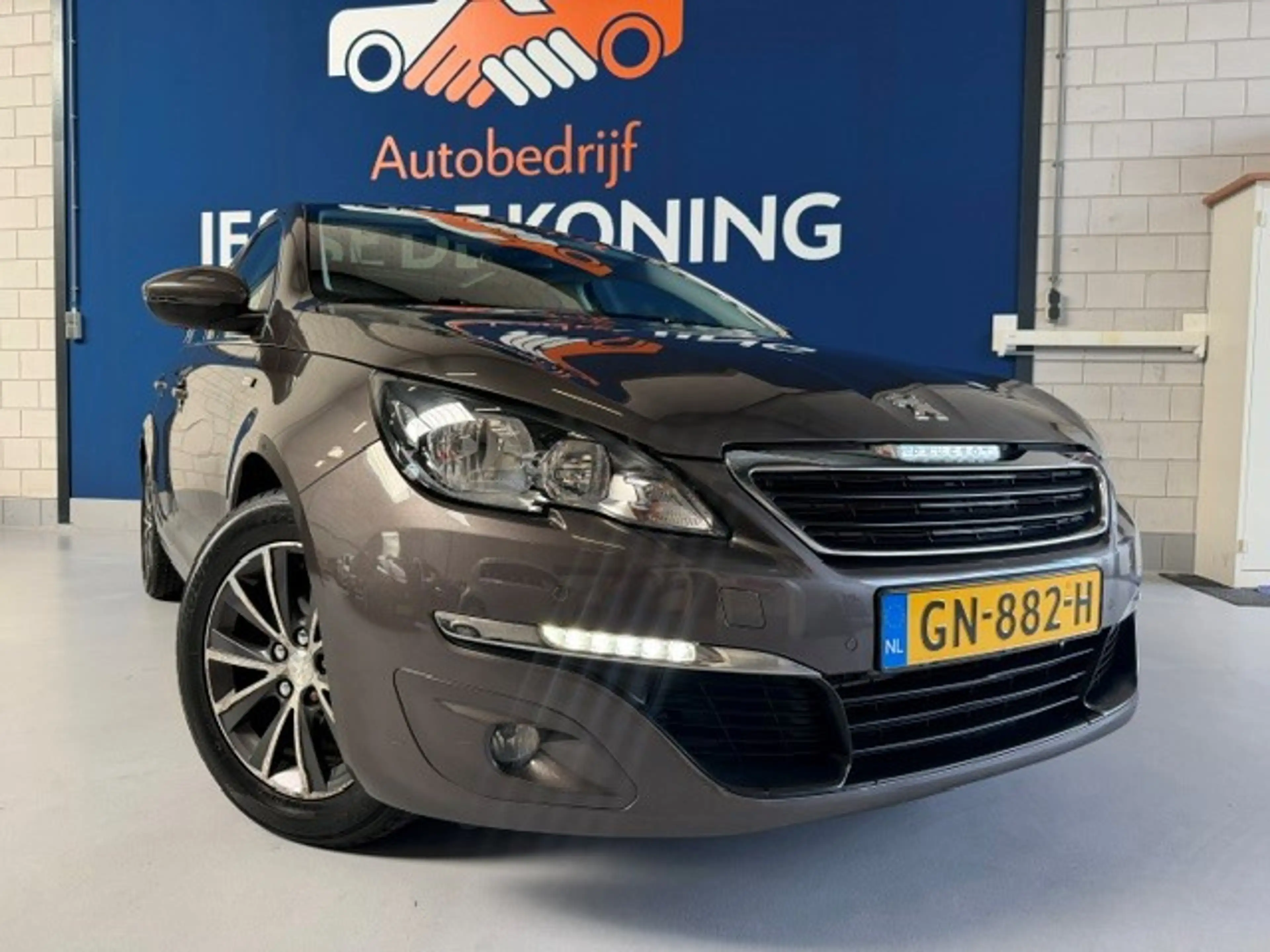 Peugeot 308 1.2 PureTech Style/ bj.2015 / panoramadak/navigati — photo 2