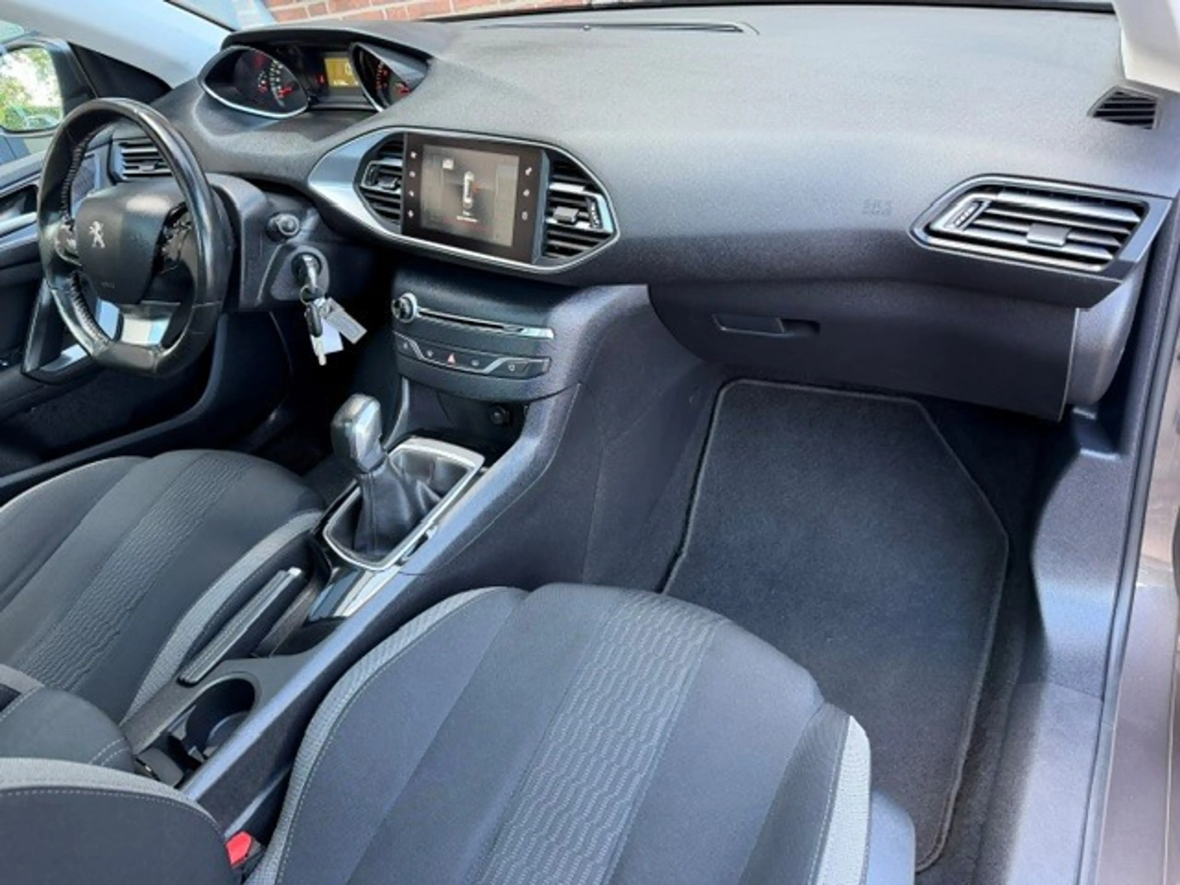 Peugeot 308 1.2 PureTech Style/ bj.2015 / panoramadak/navigati — photo 7
