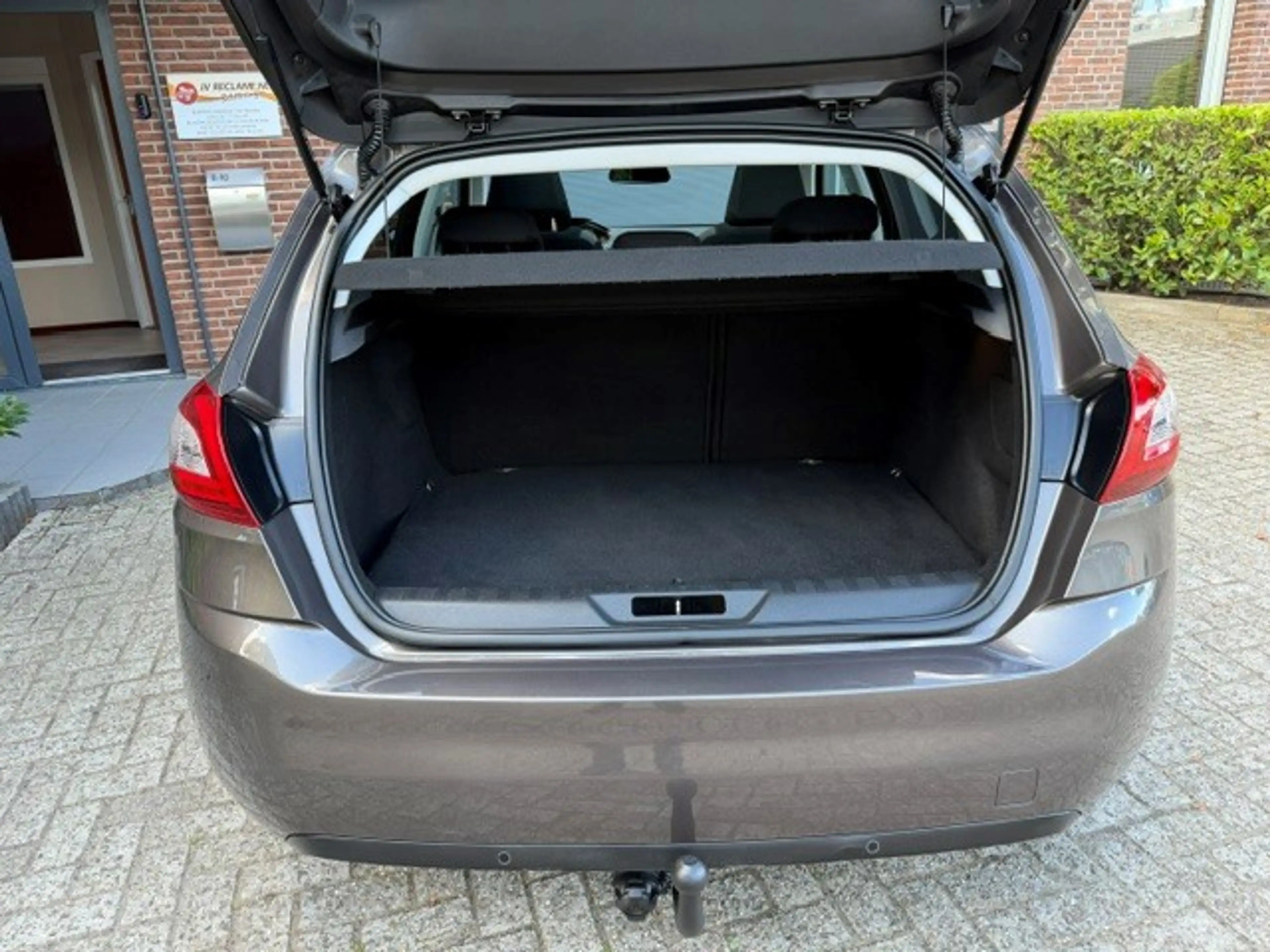 Peugeot 308 1.2 PureTech Style/ bj.2015 / panoramadak/navigati — photo 11