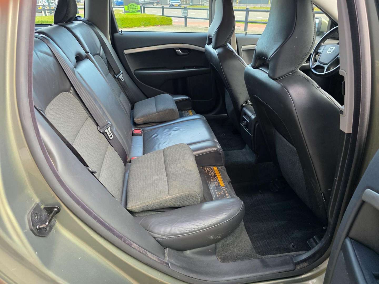 Volvo V70 afbeelding 8