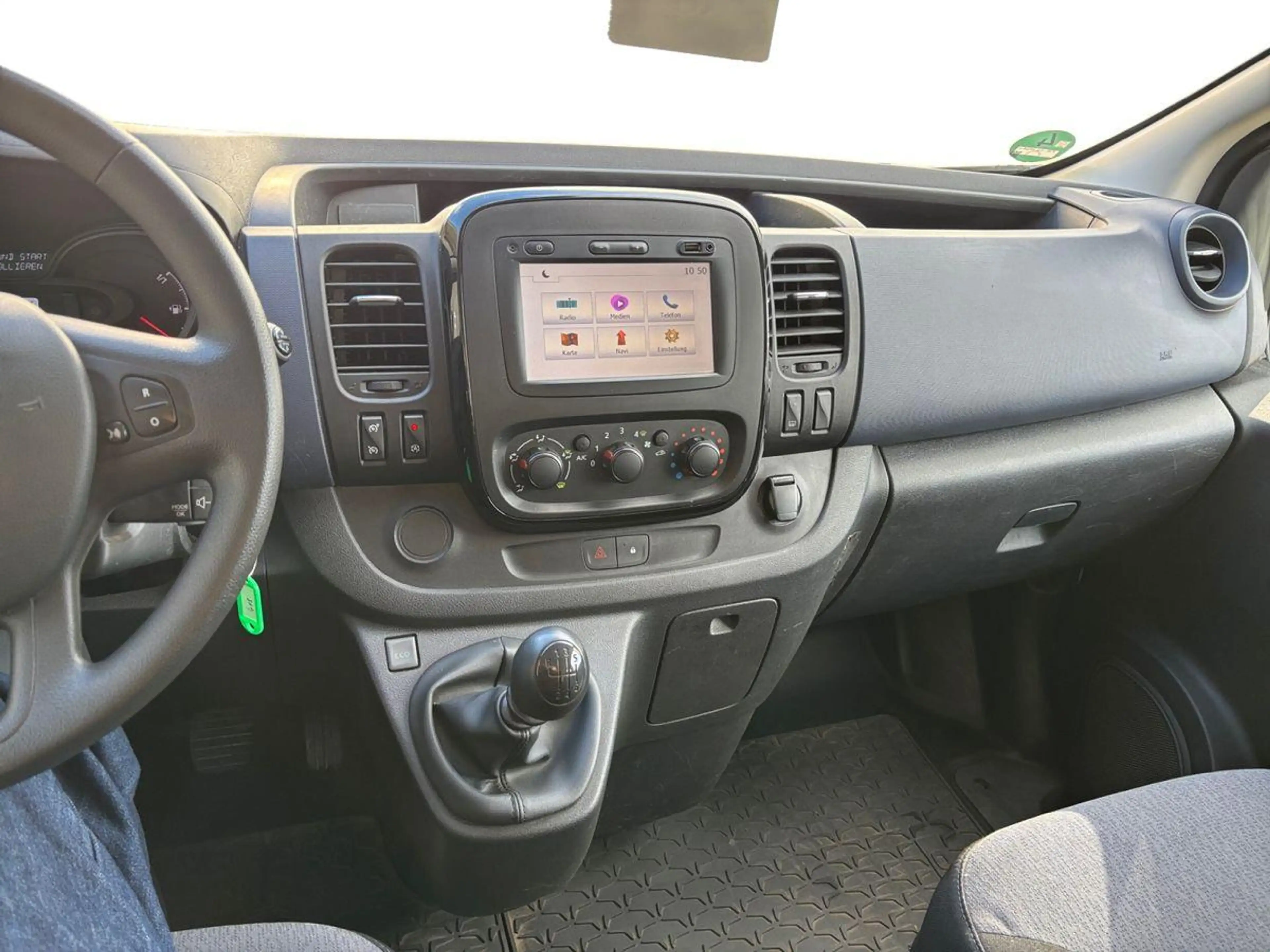 Opel Vivaro Combi L1H1 2,7t 1.6 CDTI — photo 9