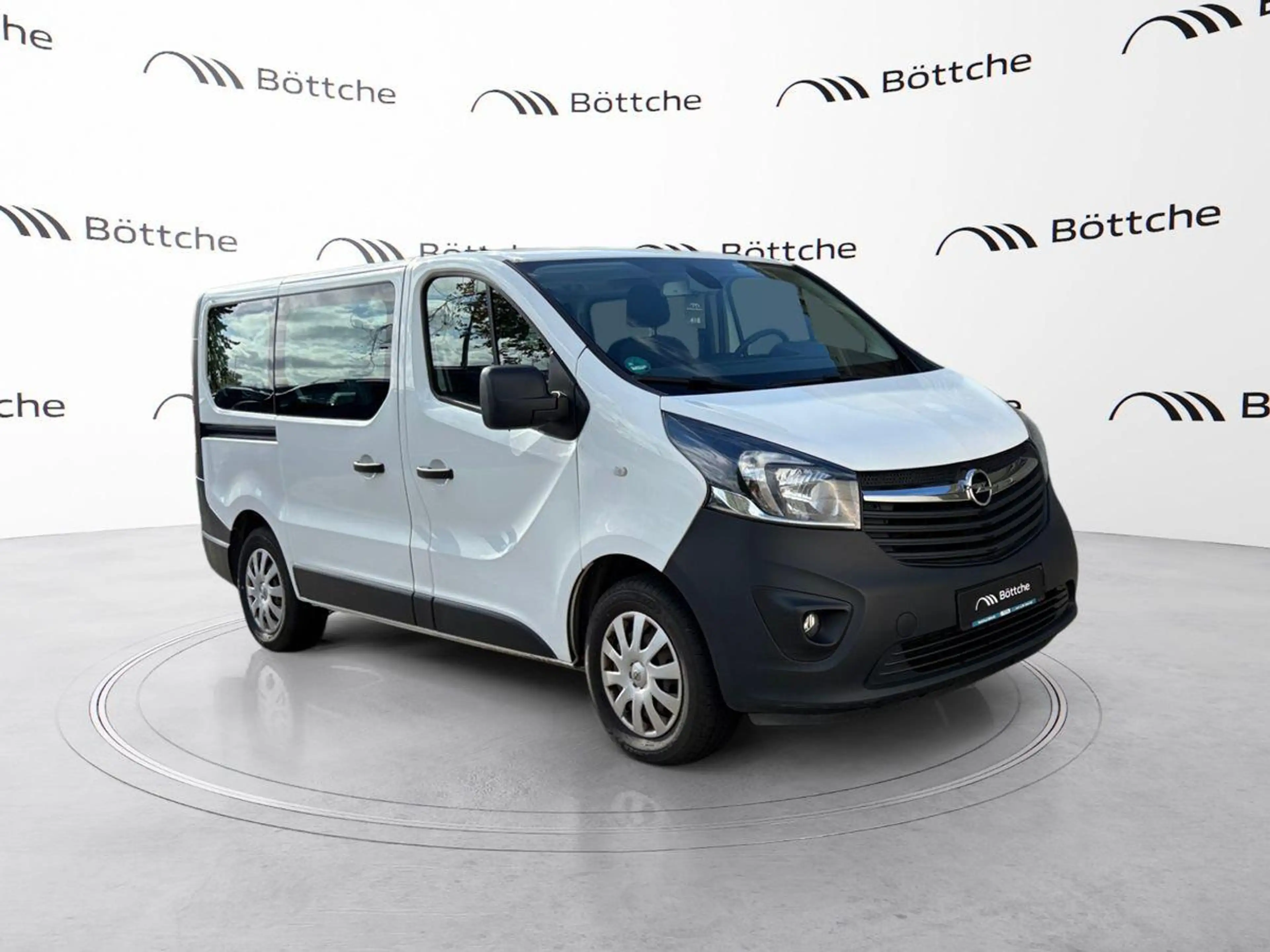 Opel Vivaro Combi L1H1 2,7t 1.6 CDTI — photo 5