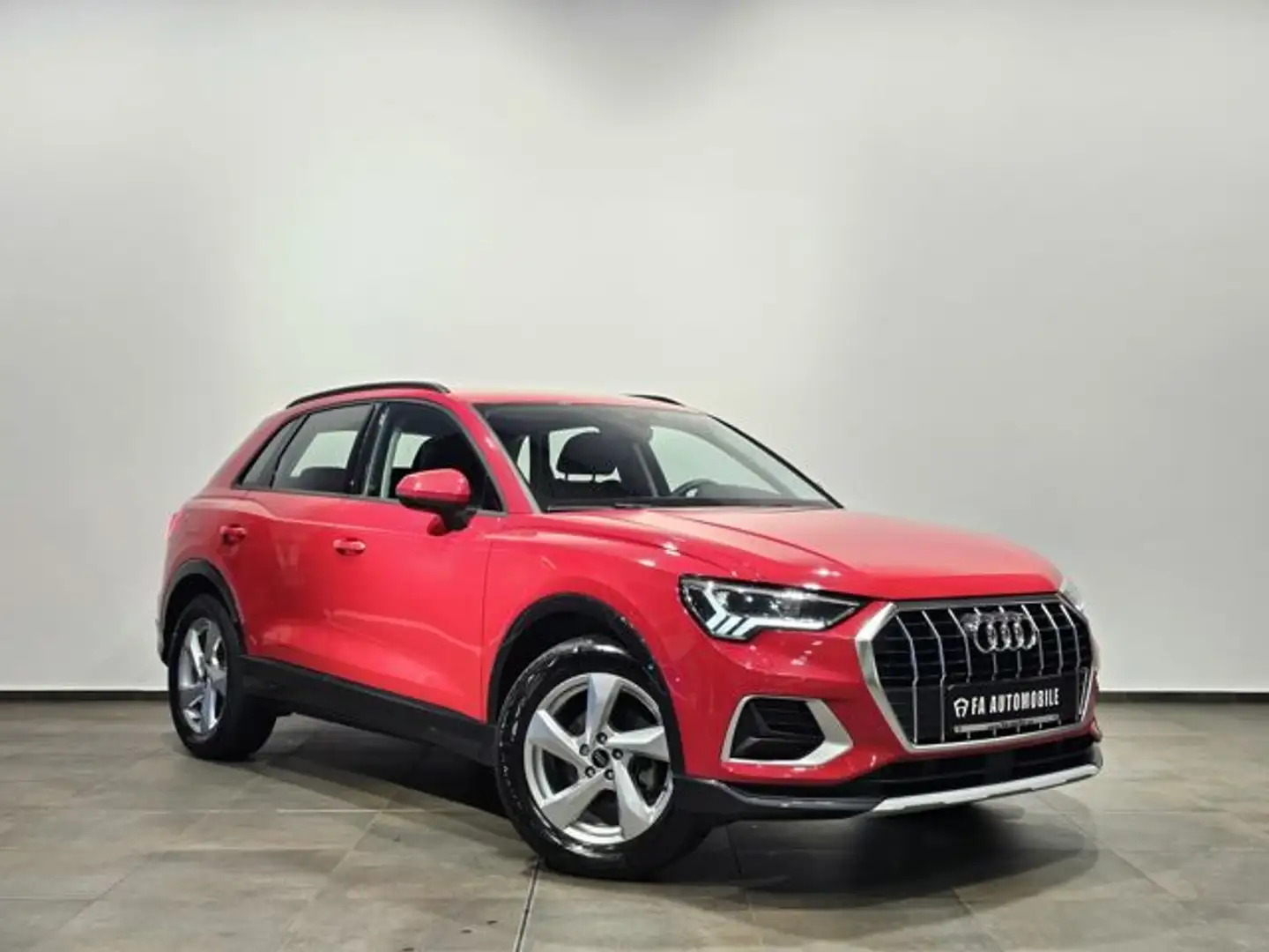 Audi Q3 35 TFSI Sport Virtual LED Acc Standheizung Sport A Rot - 2