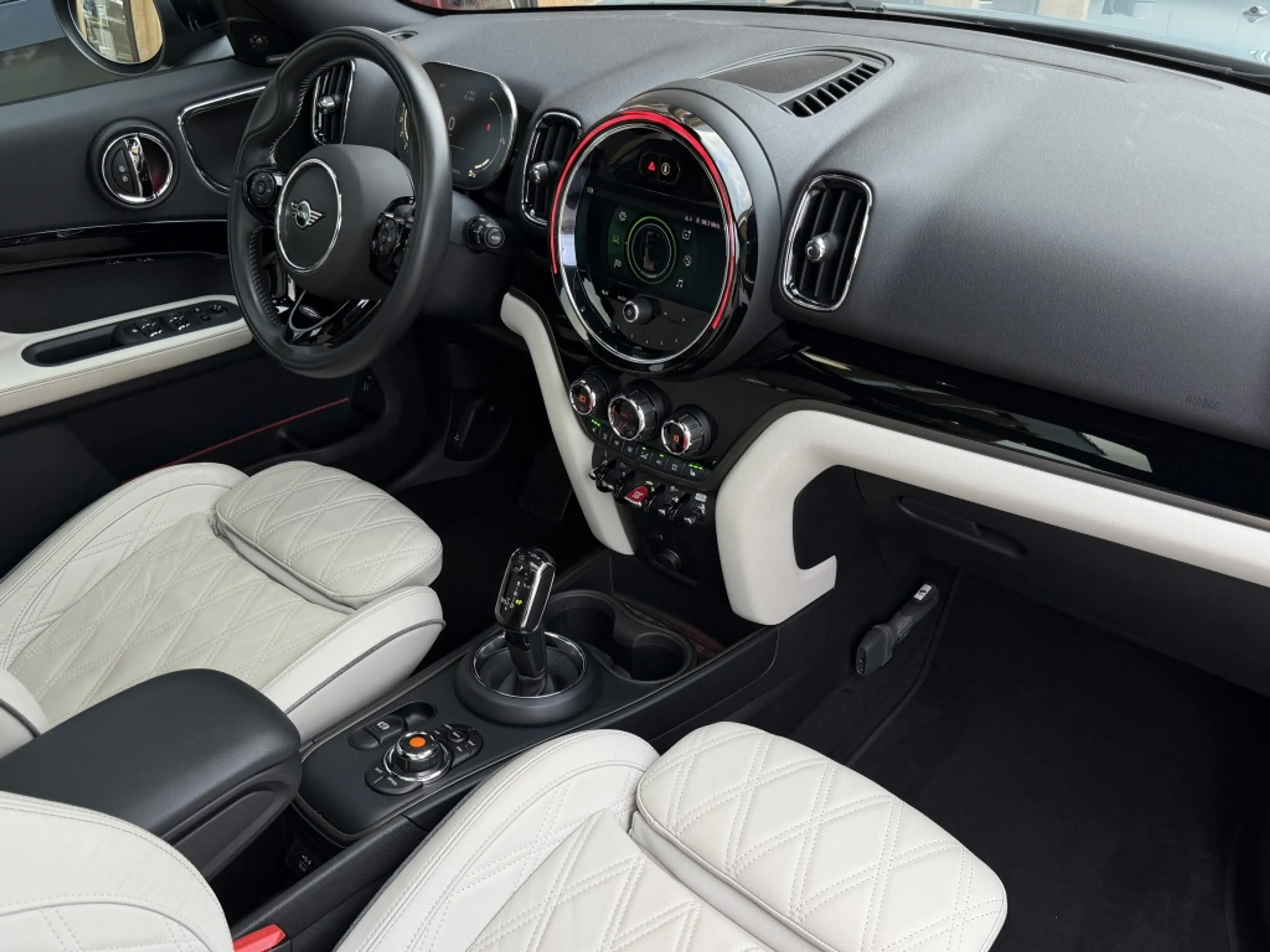 MINI Cooper Countryman 1.5 ALL4 Pano | Memory -stoelen | Keyless | Camera — photo 29