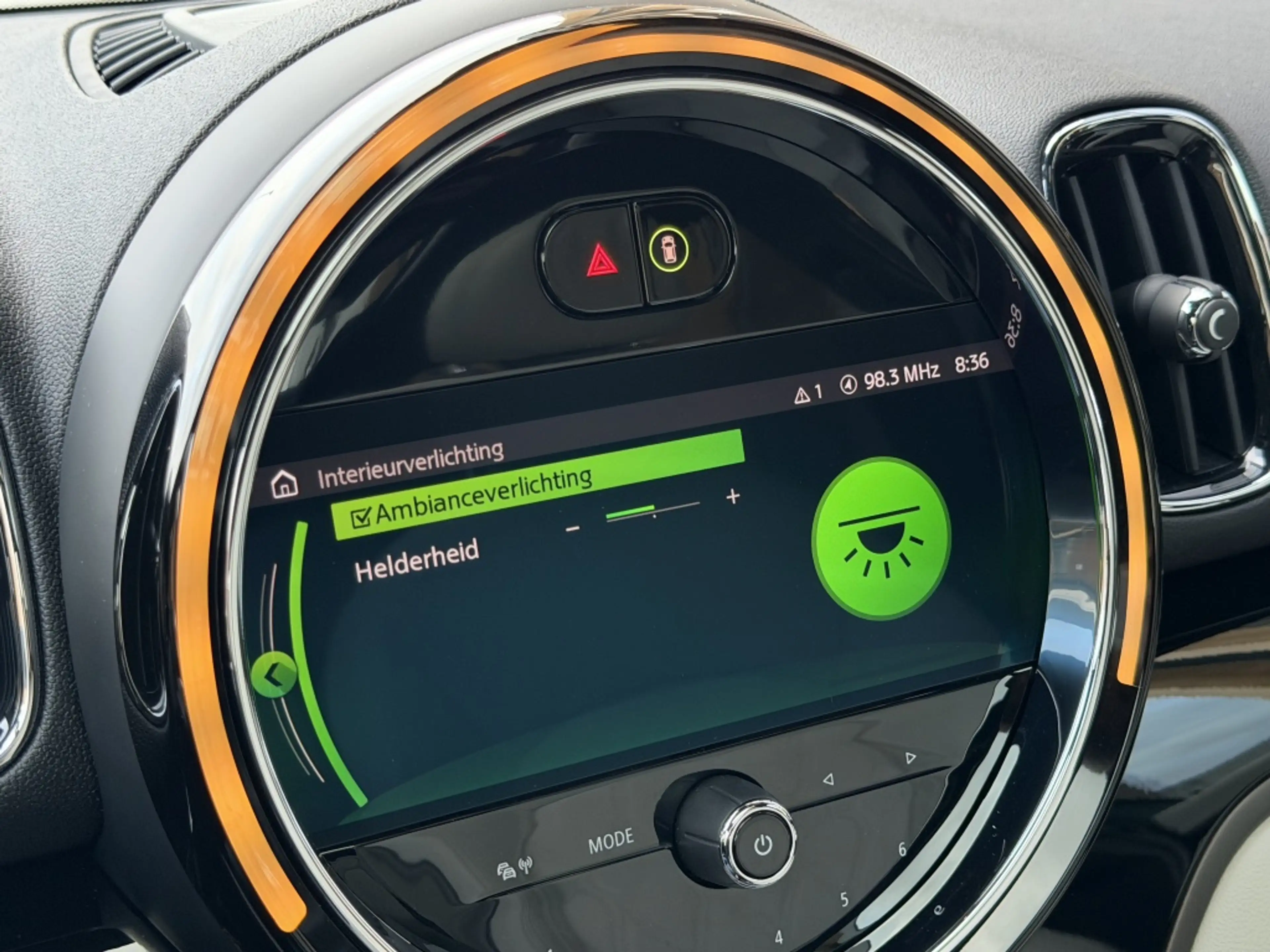 MINI Cooper Countryman 1.5 ALL4 Pano | Memory -stoelen | Keyless | Camera — photo 20